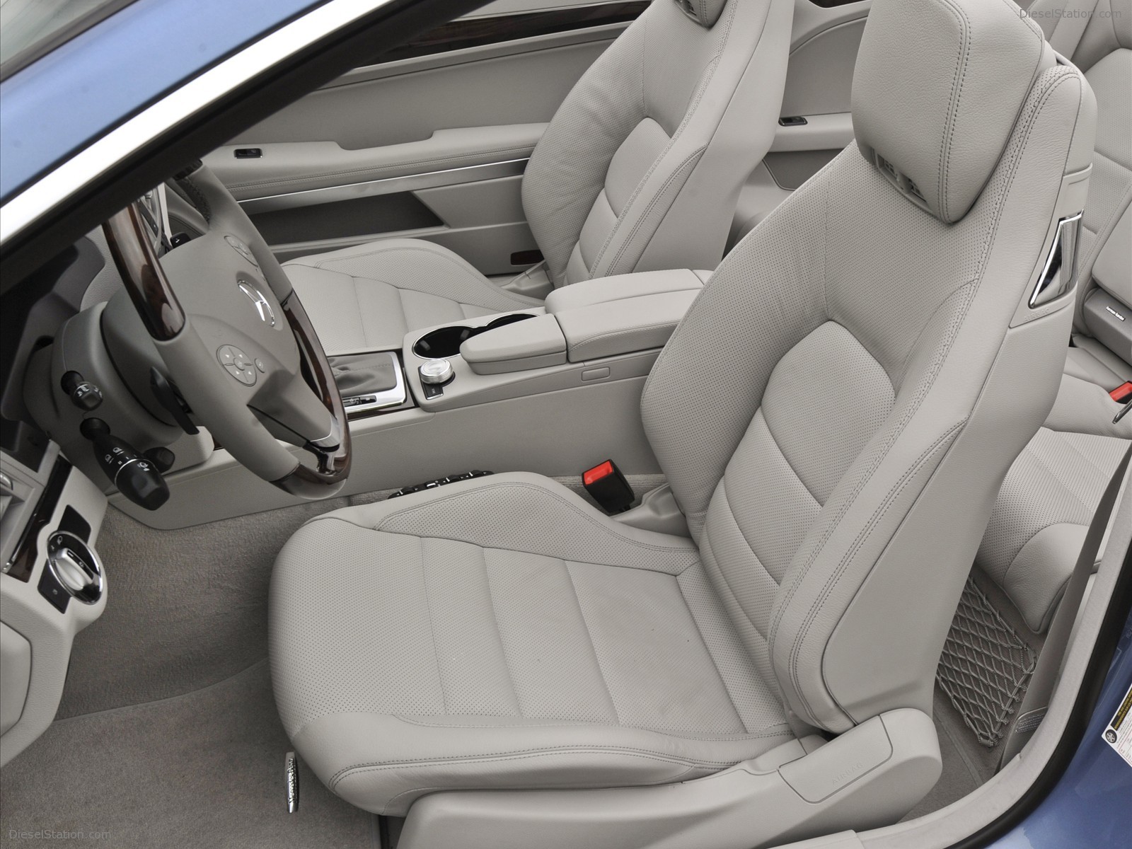 Mercedes Benz E550 Cabriolet 2011