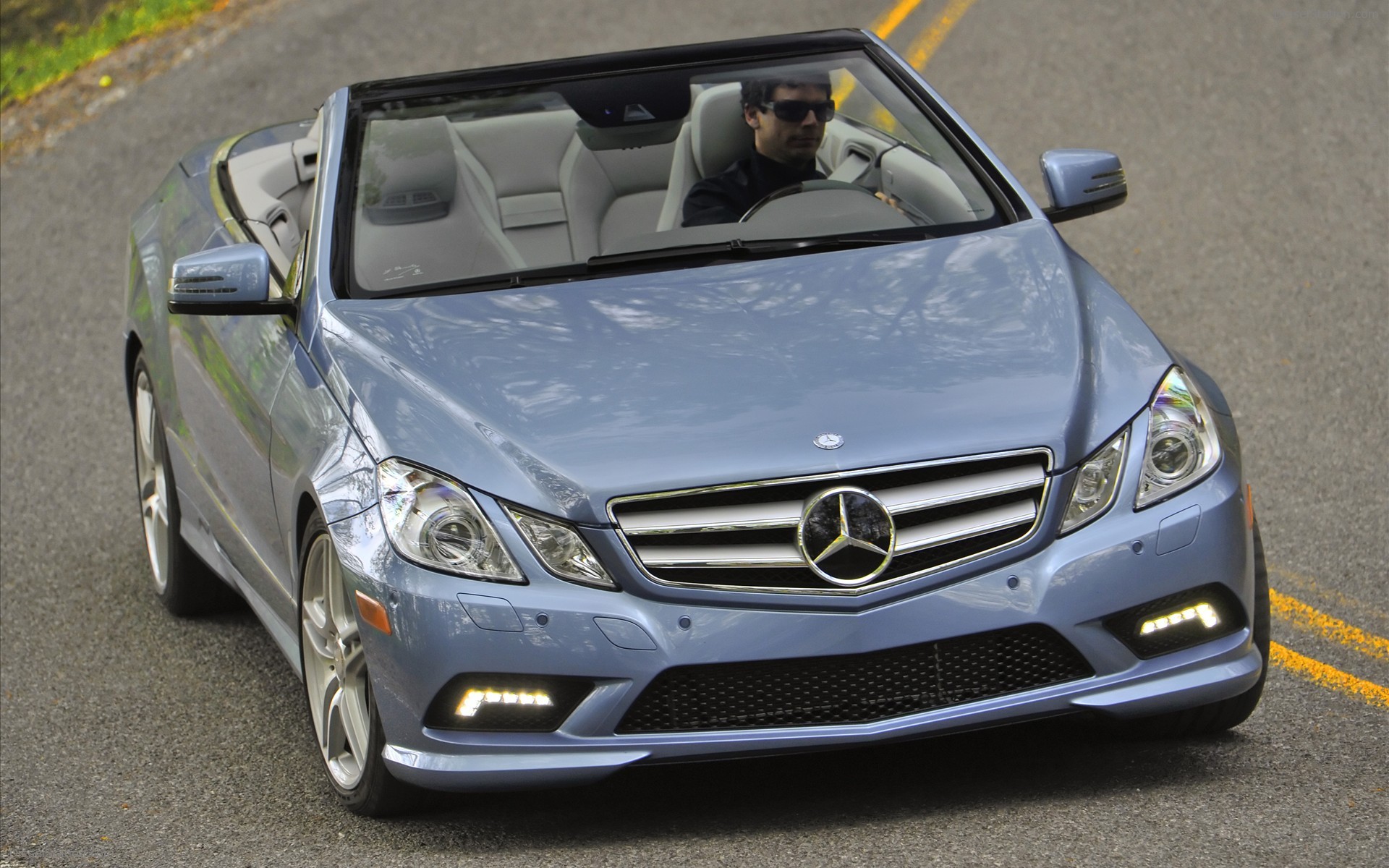 Mercedes Benz E550 Cabriolet 2011