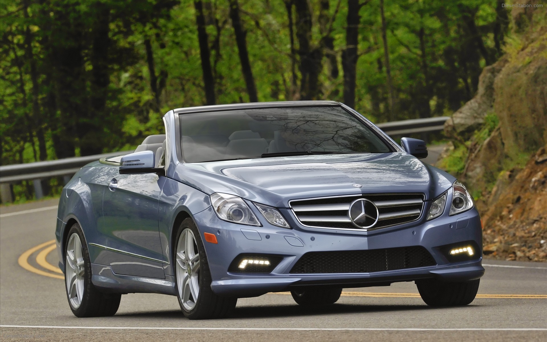 Mercedes Benz E550 Cabriolet 2011