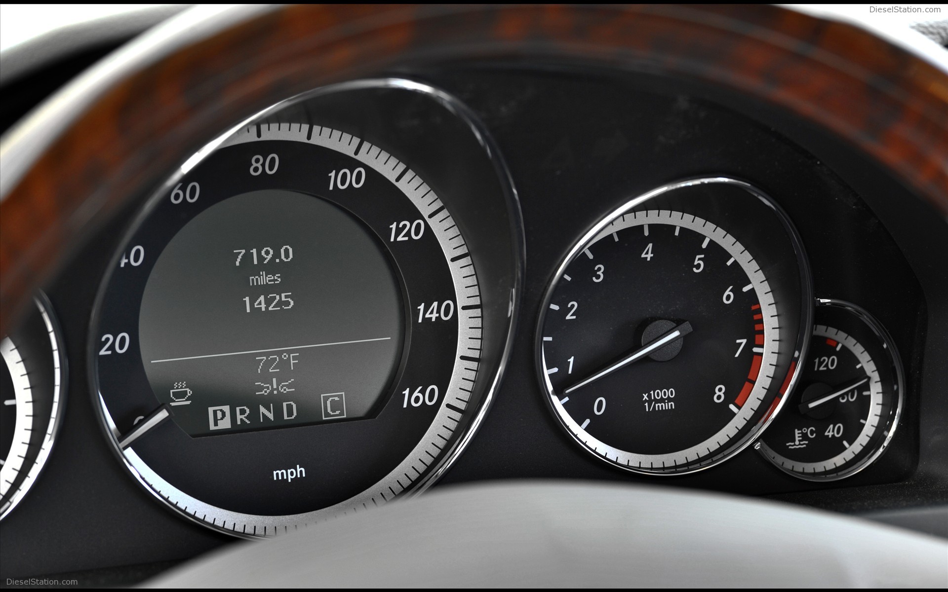 Mercedes Benz E550 Cabriolet 2011