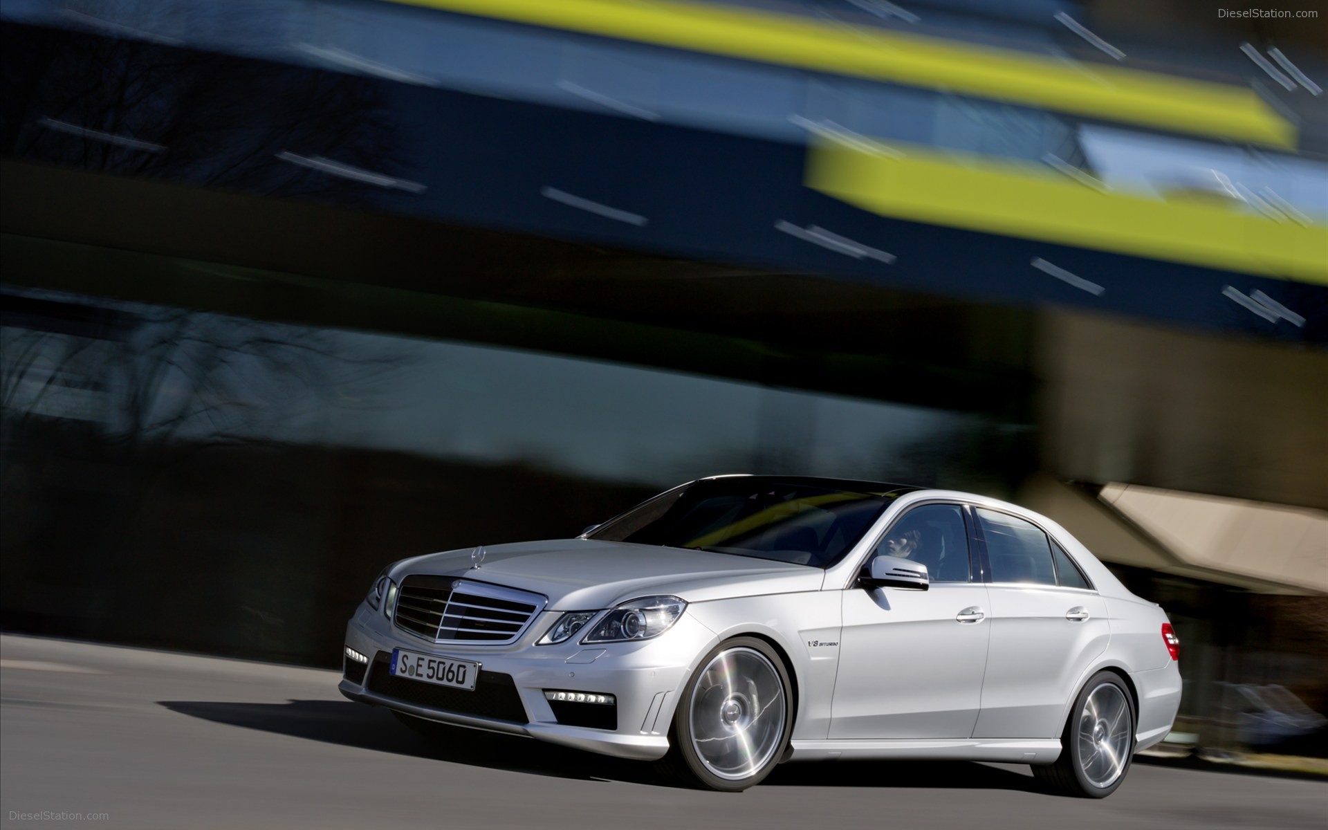 Mercedes-Benz E63 AMG 2012
