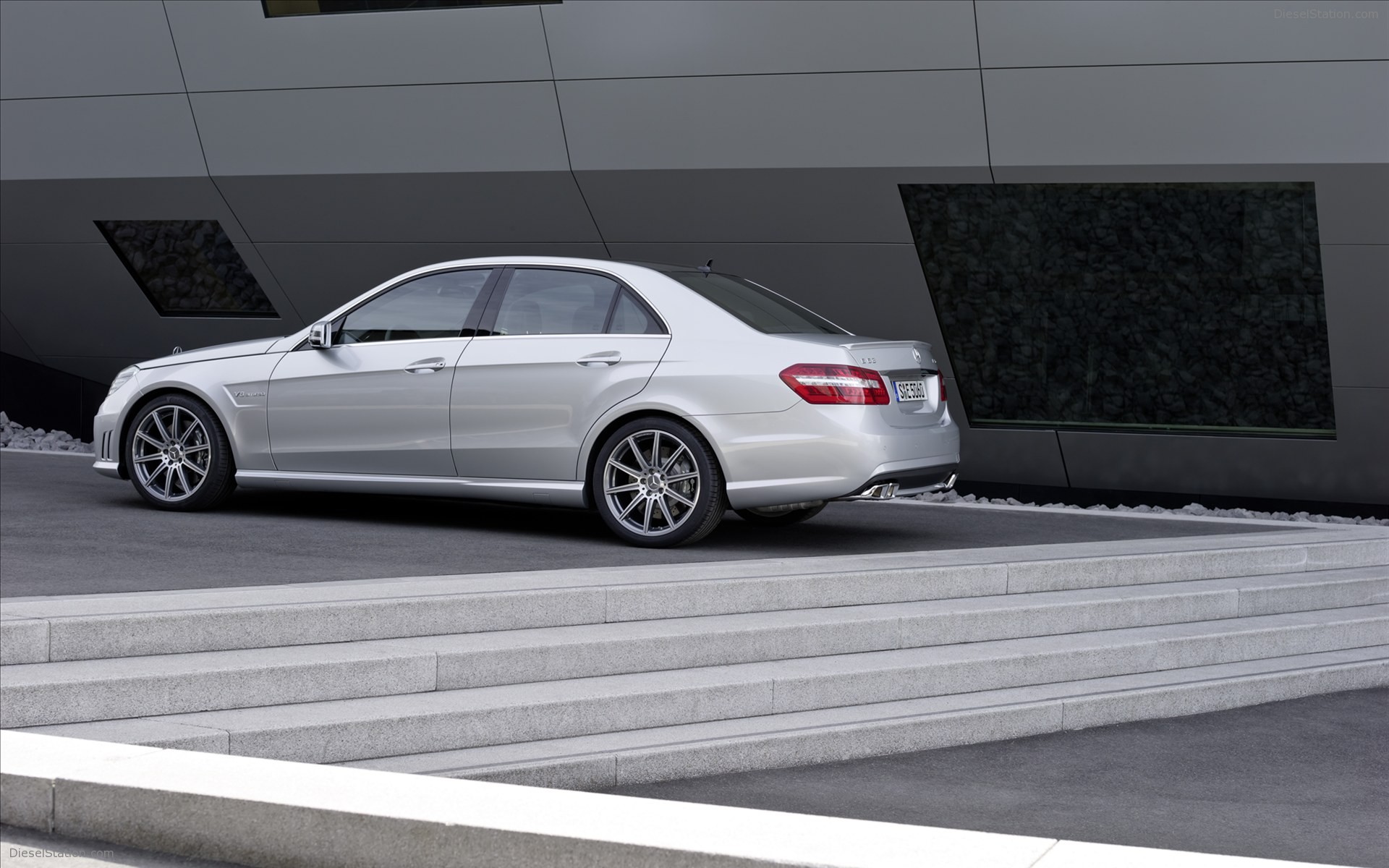 Mercedes-Benz E63 AMG 2012
