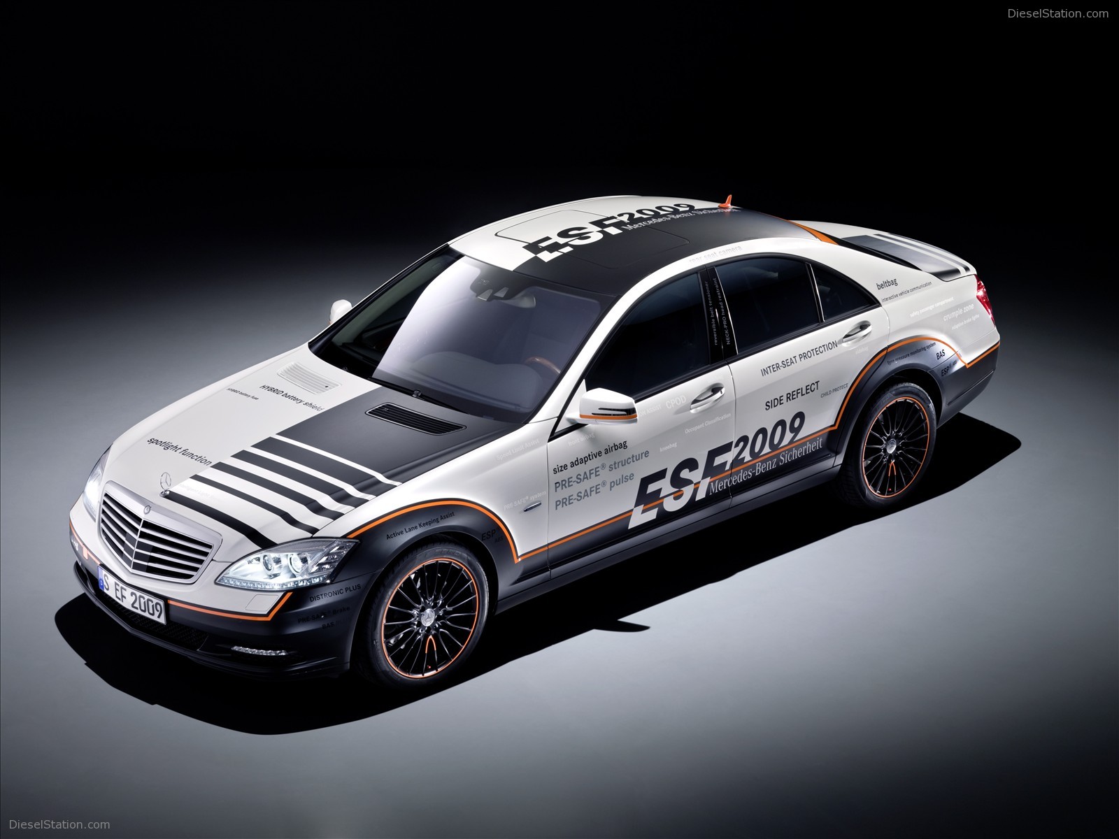 Mercedes-Benz ESF 2009