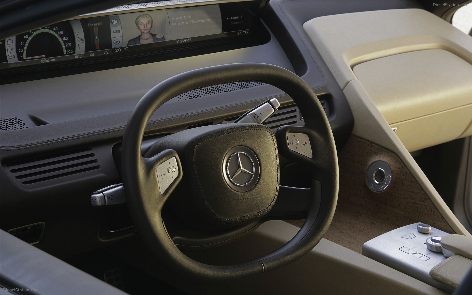 MERCEDES-BENZ F 700 RESEARCH CAR