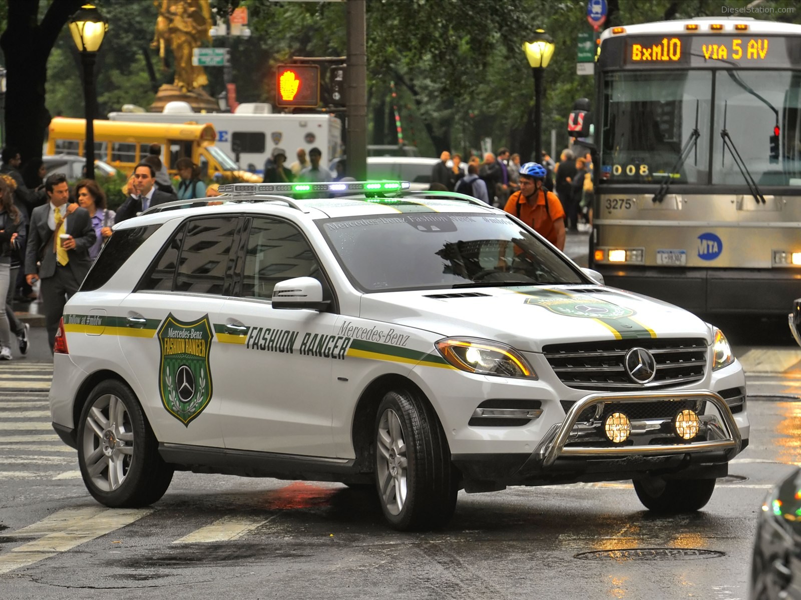 Mercedes Benz Fashion Ranger 2011