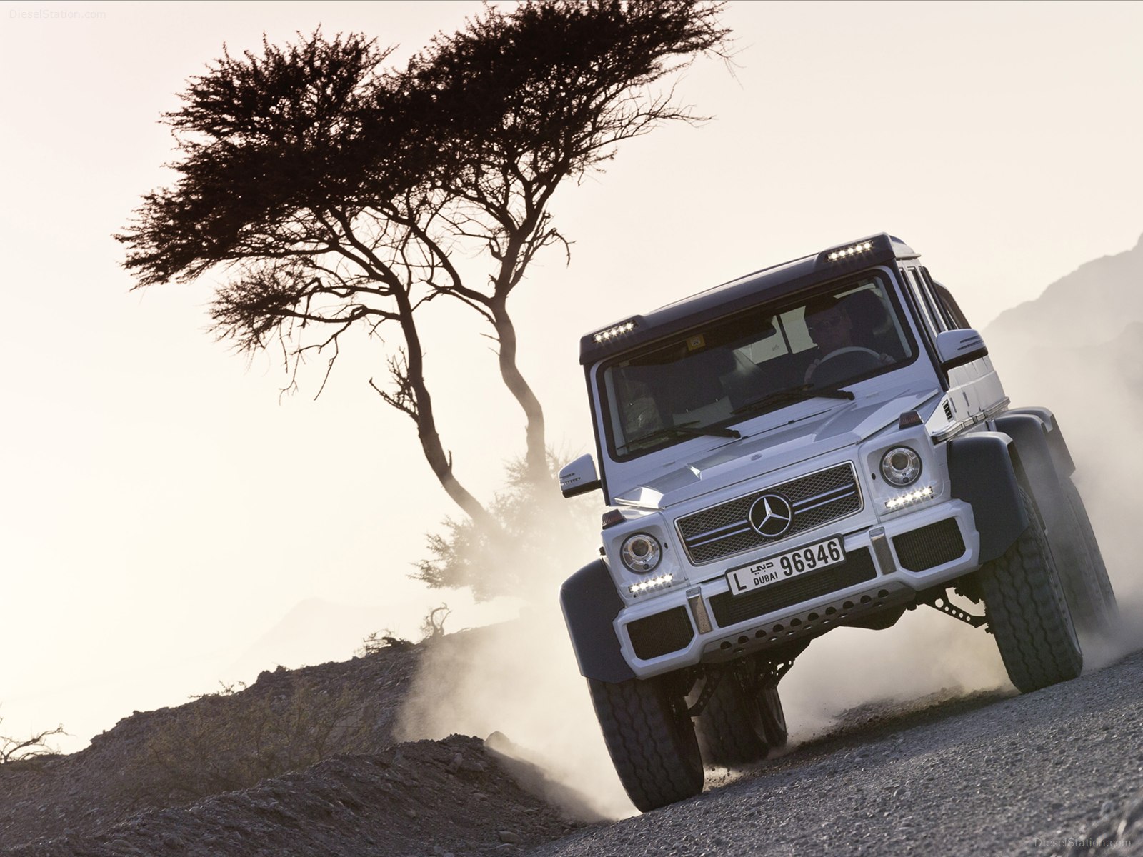 Mercedes-Benz G63 AMG 6X6 Concept 2013