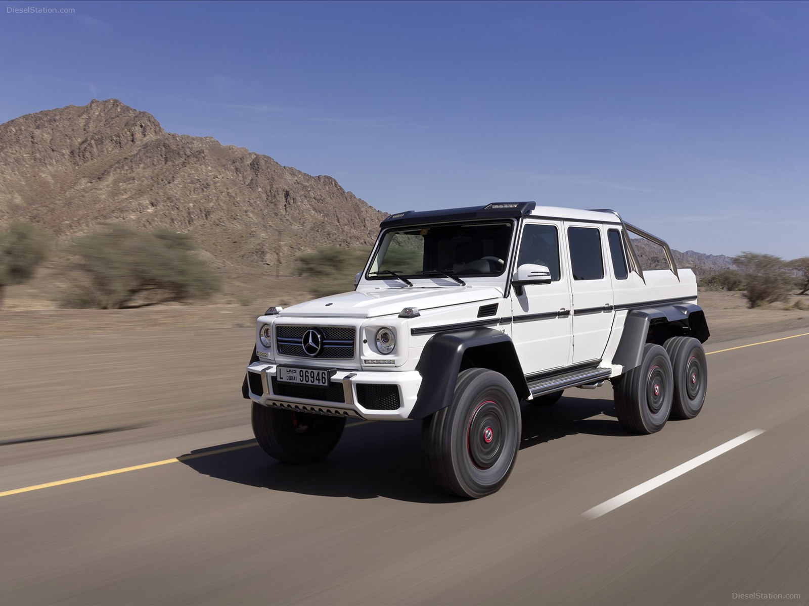 Mercedes-Benz G63 AMG 6X6 Concept 2013 Mercedes-Benz G63 AMG 6X6 Concept 2013