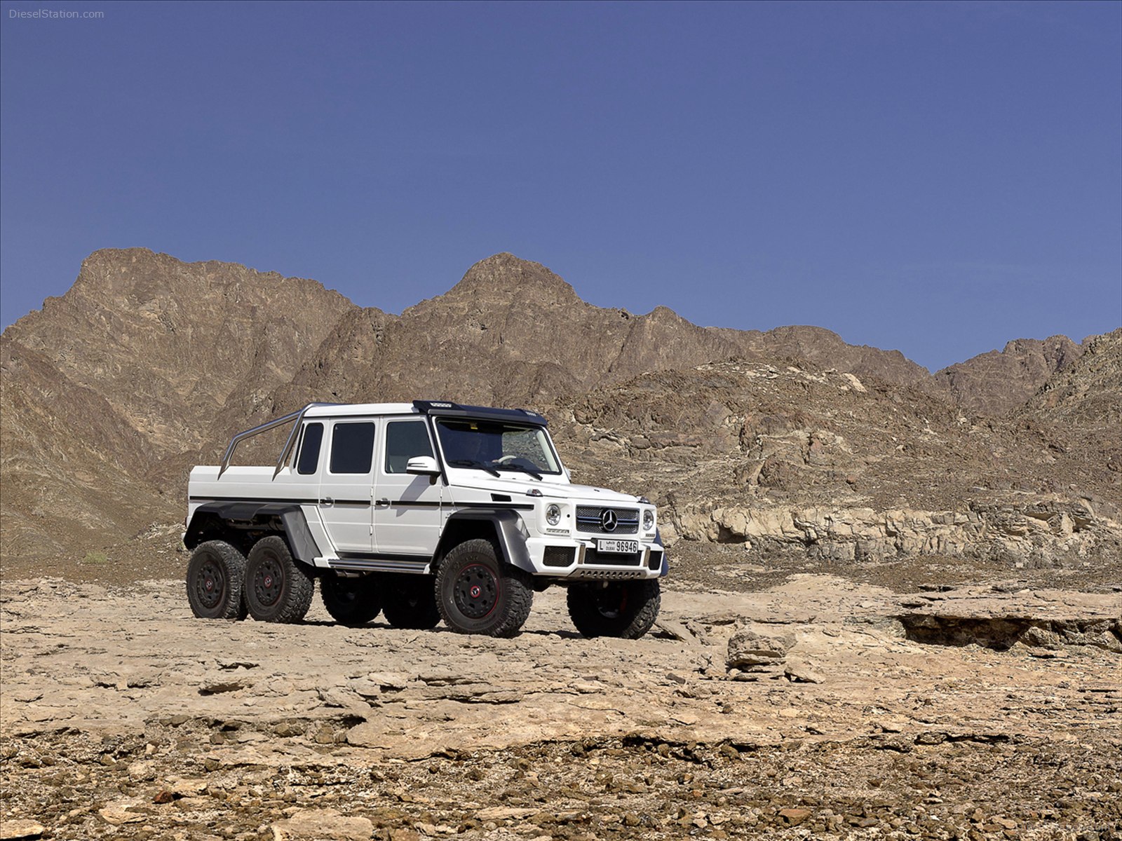 Mercedes-Benz G63 AMG 6X6 Concept 2013