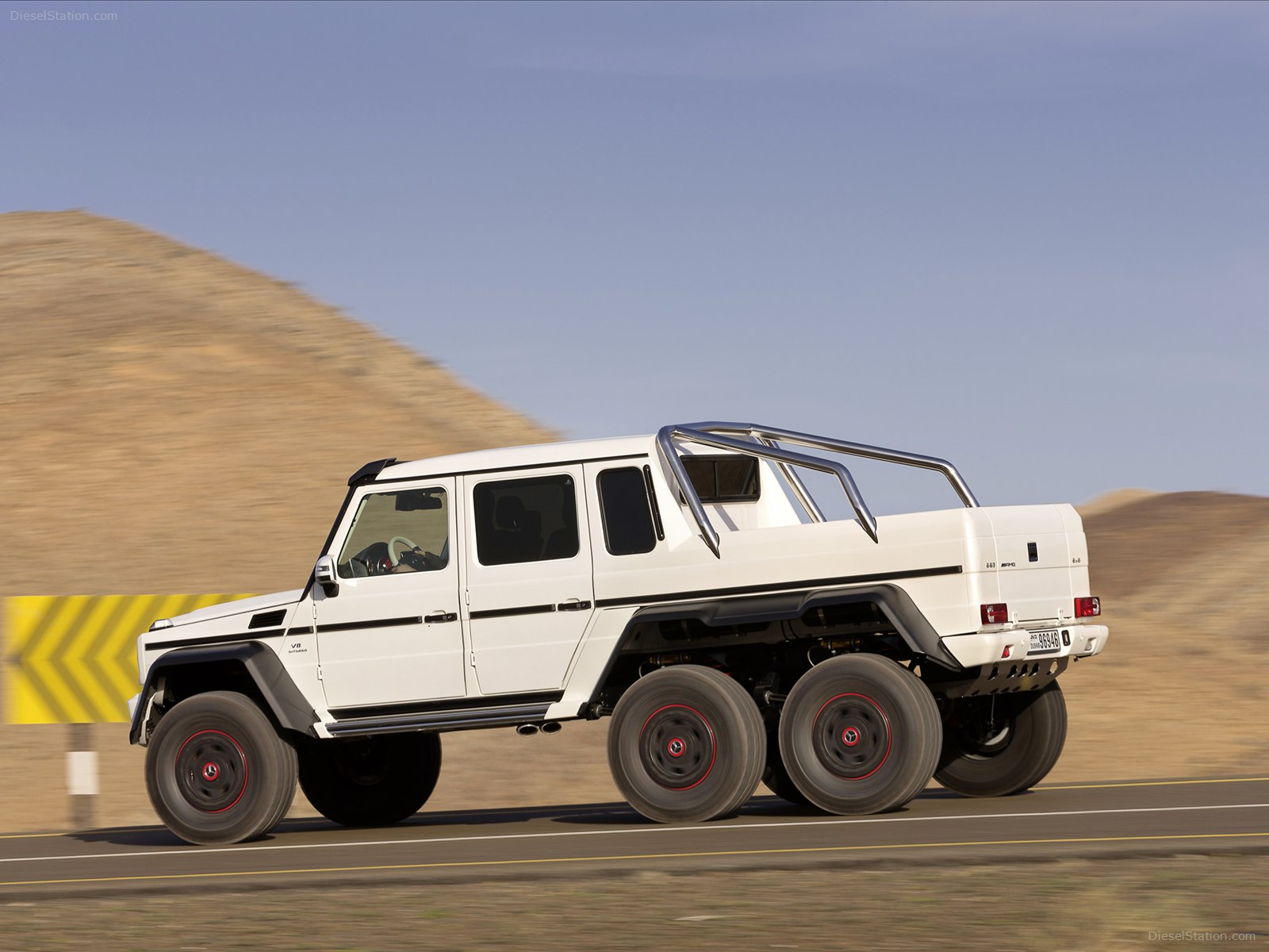 Mercedes-Benz G63 AMG 6X6 Concept 2013