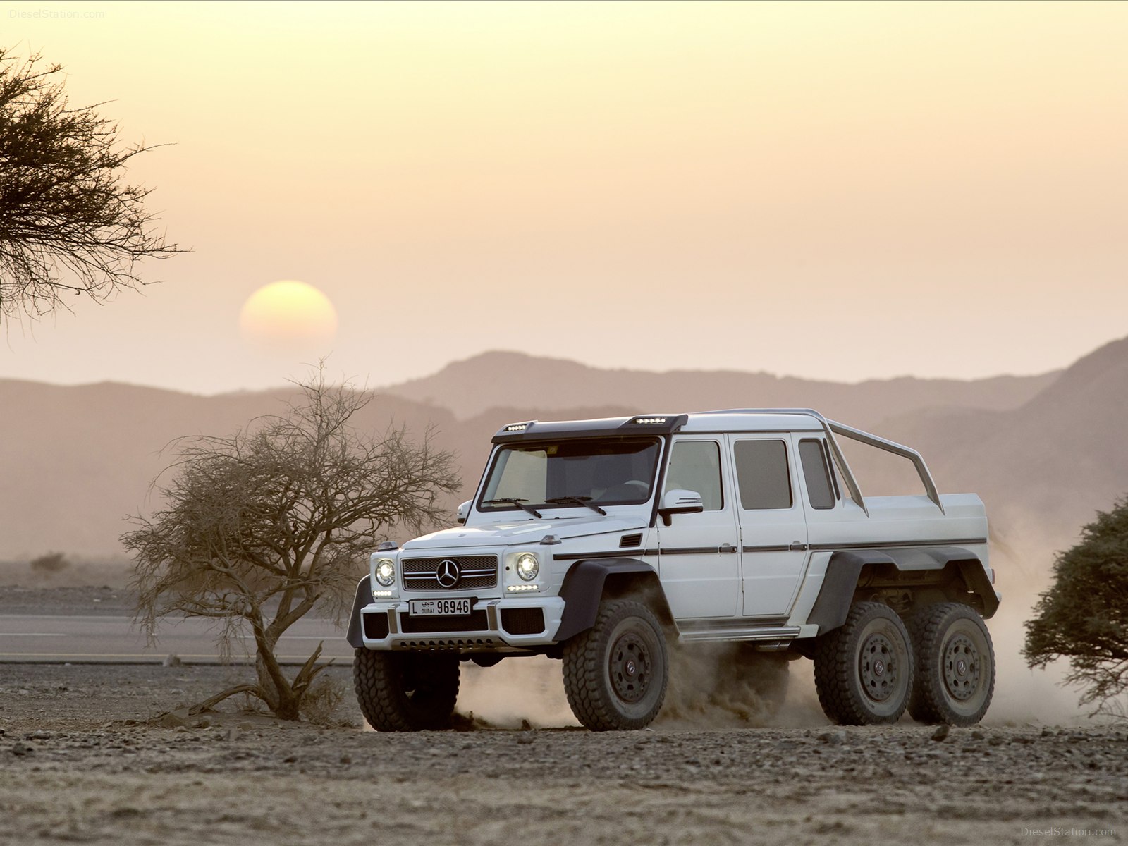 Mercedes-Benz G63 AMG 6X6 Concept 2013