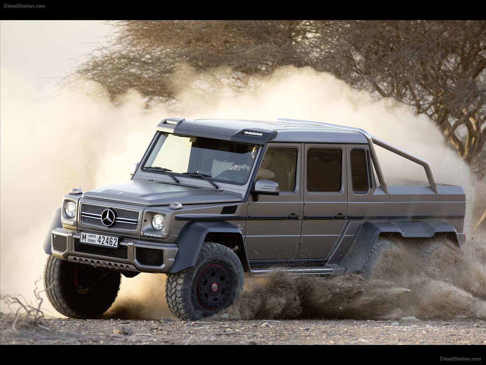 Mercedes-Benz G63 AMG 6X6 Concept 2013