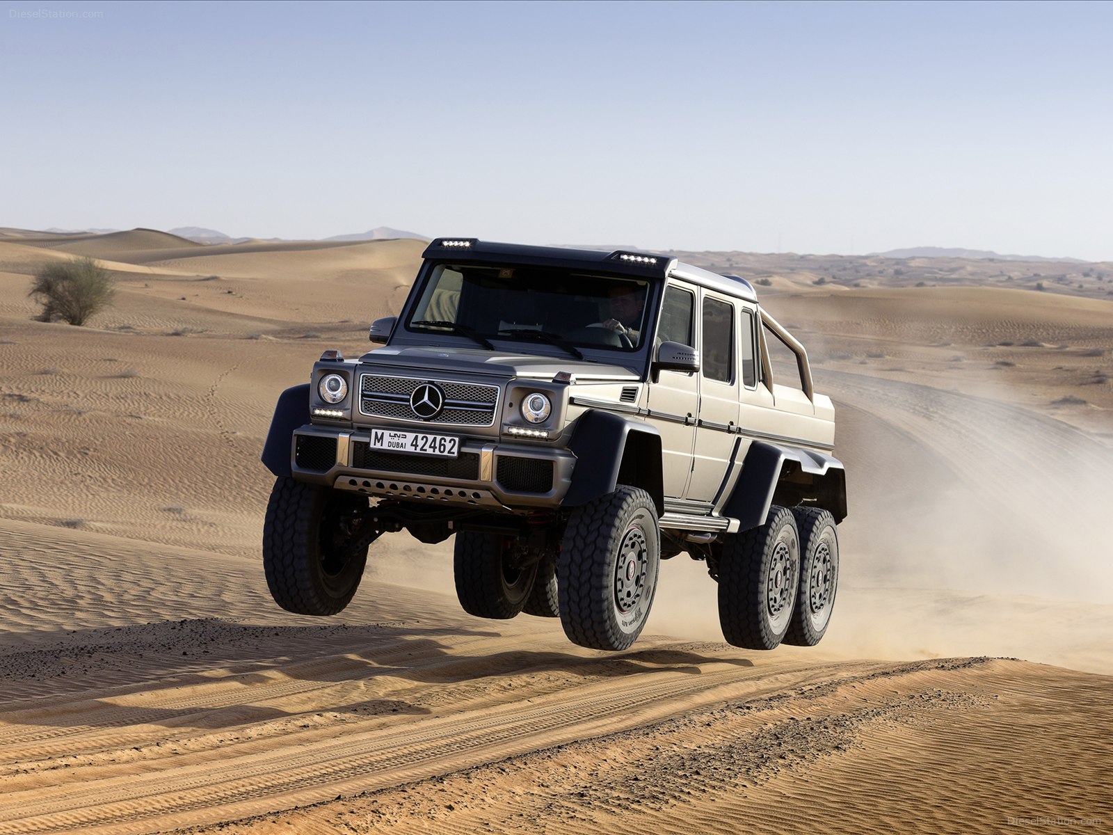 Mercedes-Benz G63 AMG 6X6 Concept 2013