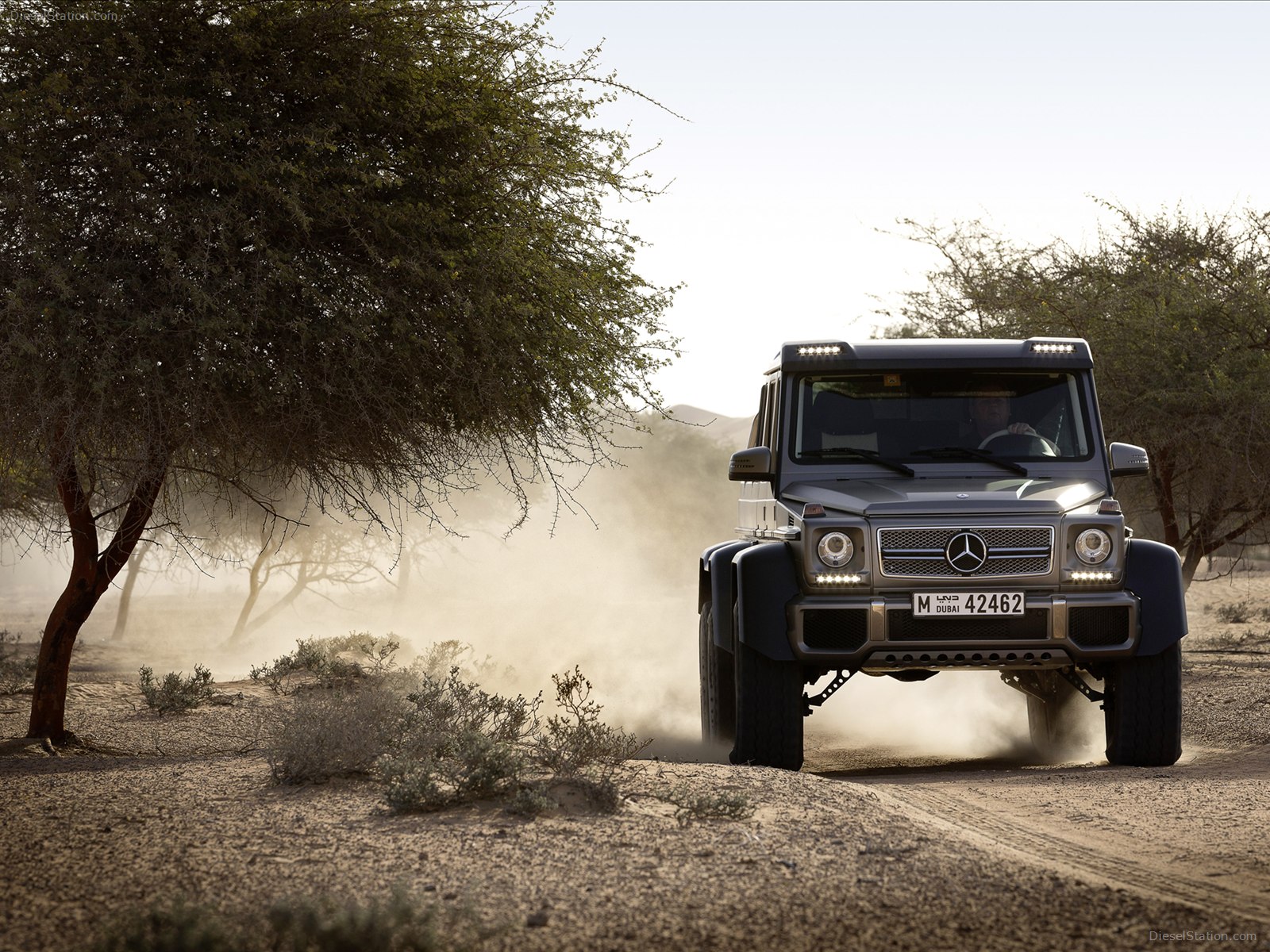 Mercedes-Benz G63 AMG 6X6 Concept 2013
