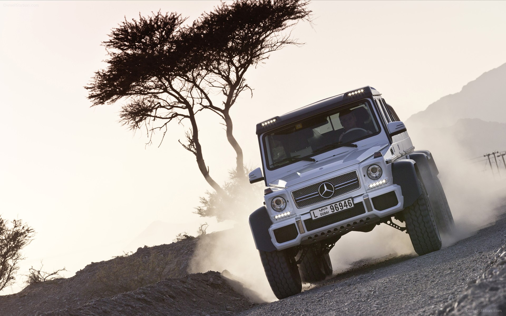 Mercedes-Benz G63 AMG 6X6 Concept 2013