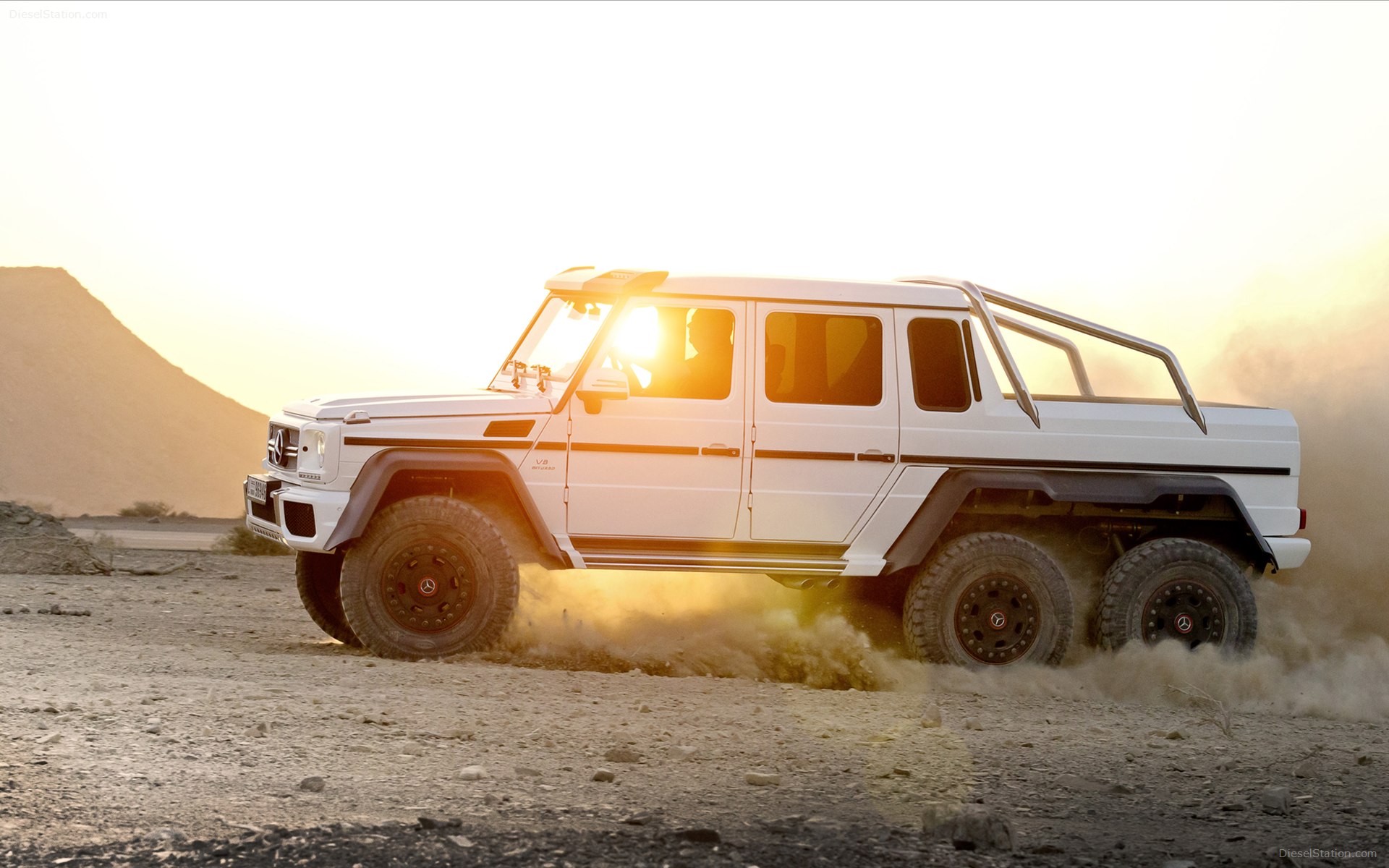 Mercedes-Benz G63 AMG 6X6 Concept 2013