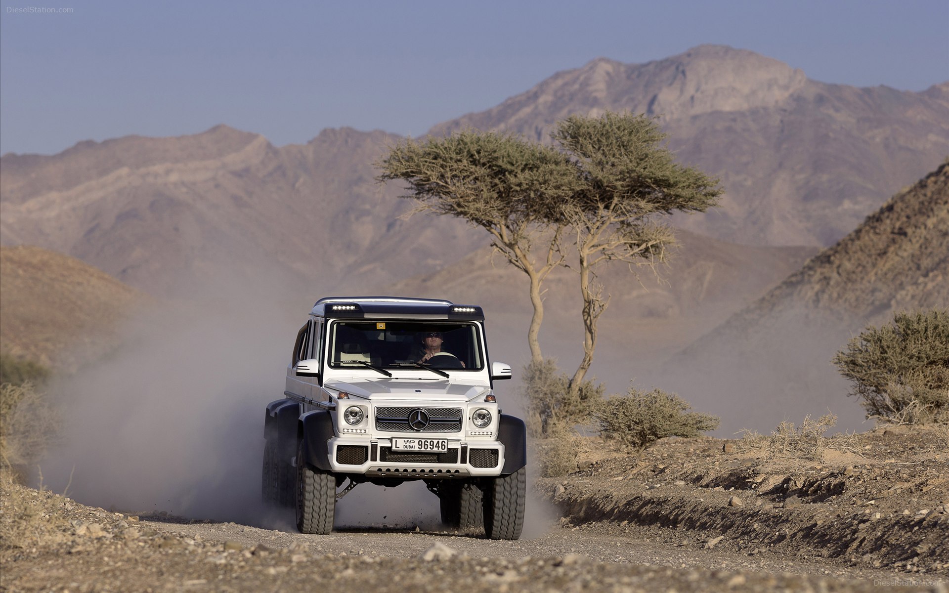 Mercedes-Benz G63 AMG 6X6 Concept 2013