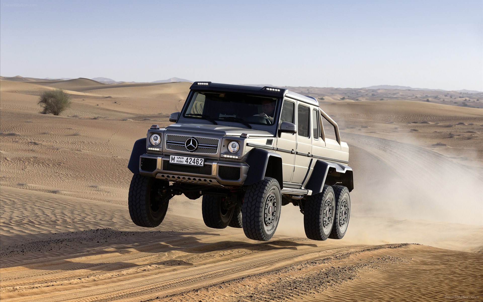 Mercedes-Benz G63 AMG 6X6 Concept 2013