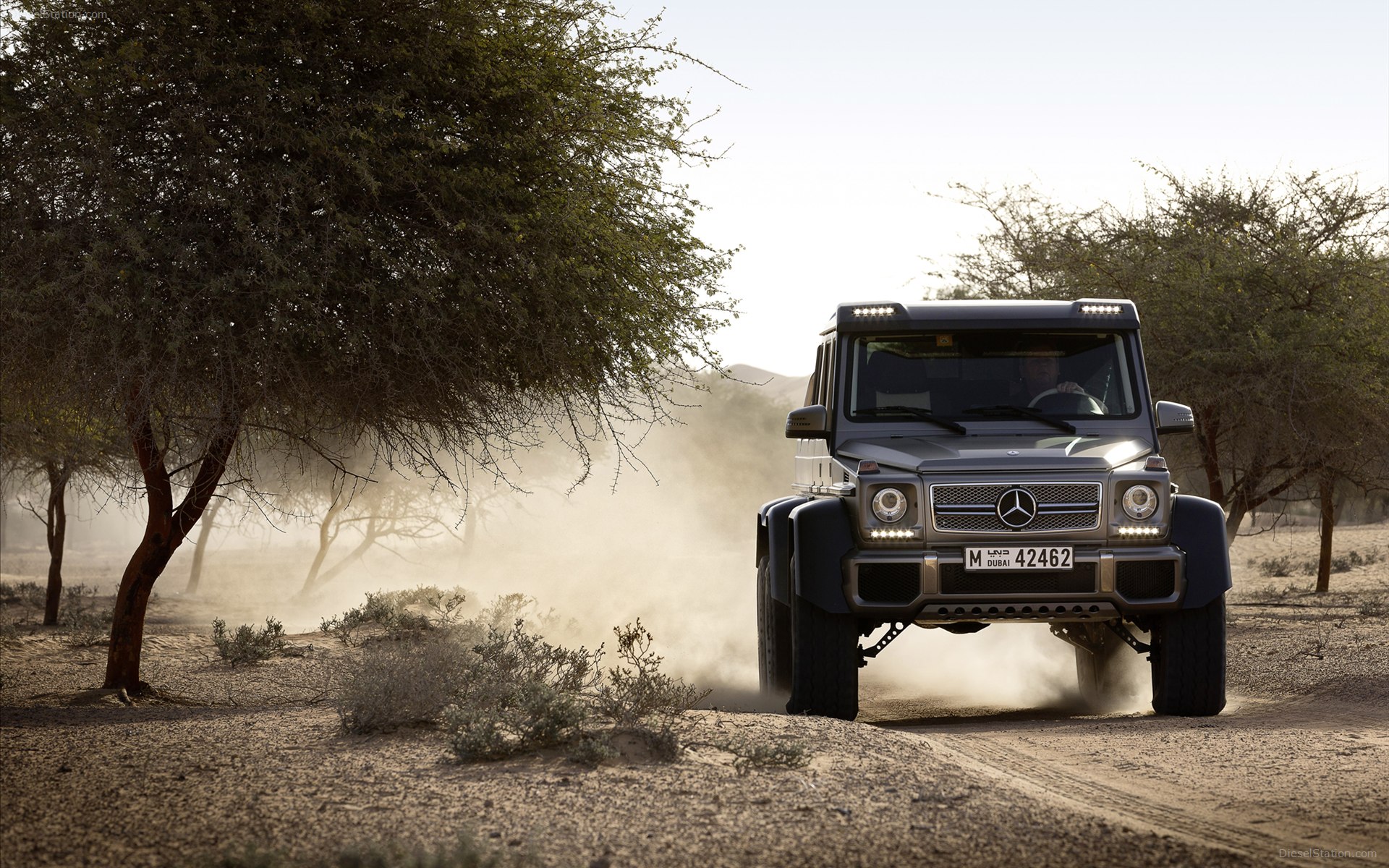 Mercedes-Benz G63 AMG 6X6 Concept 2013