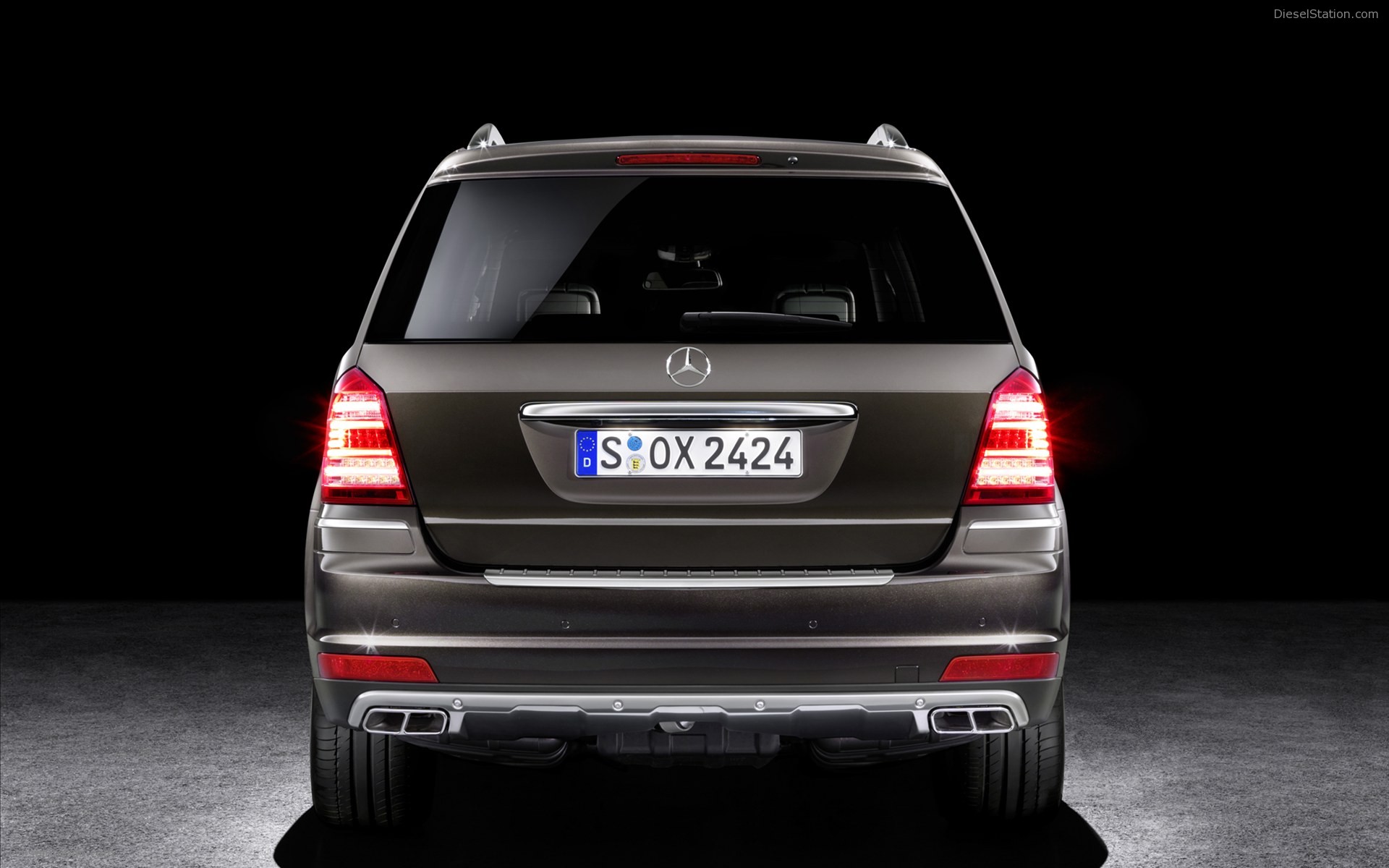 Mercedes Benz GL-Class Grand Edition 2011 Mercedes Benz GL-Class Grand Edition 2011