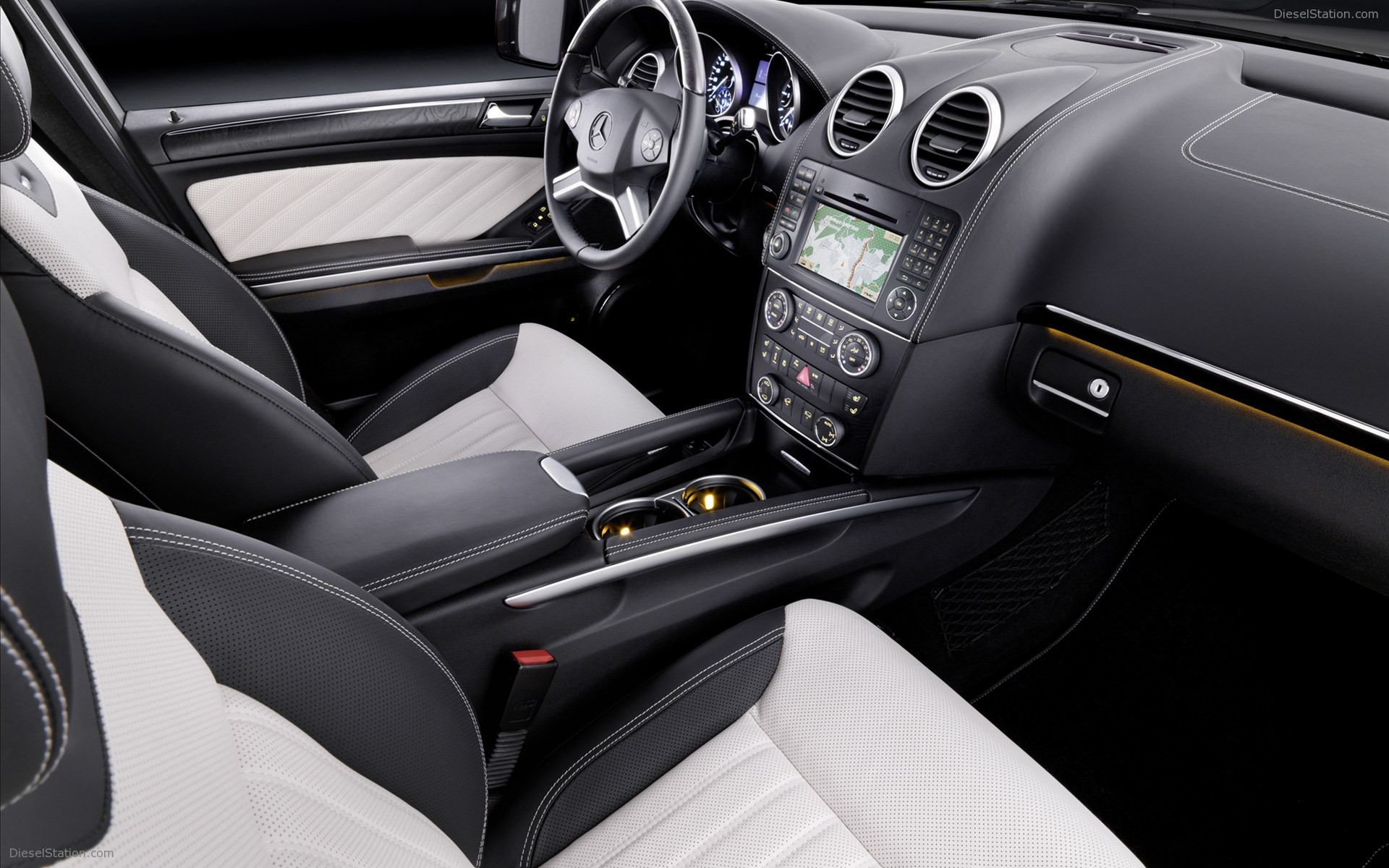 Mercedes Benz GL-Class Grand Edition 2011 Mercedes Benz GL-Class Grand Edition 2011