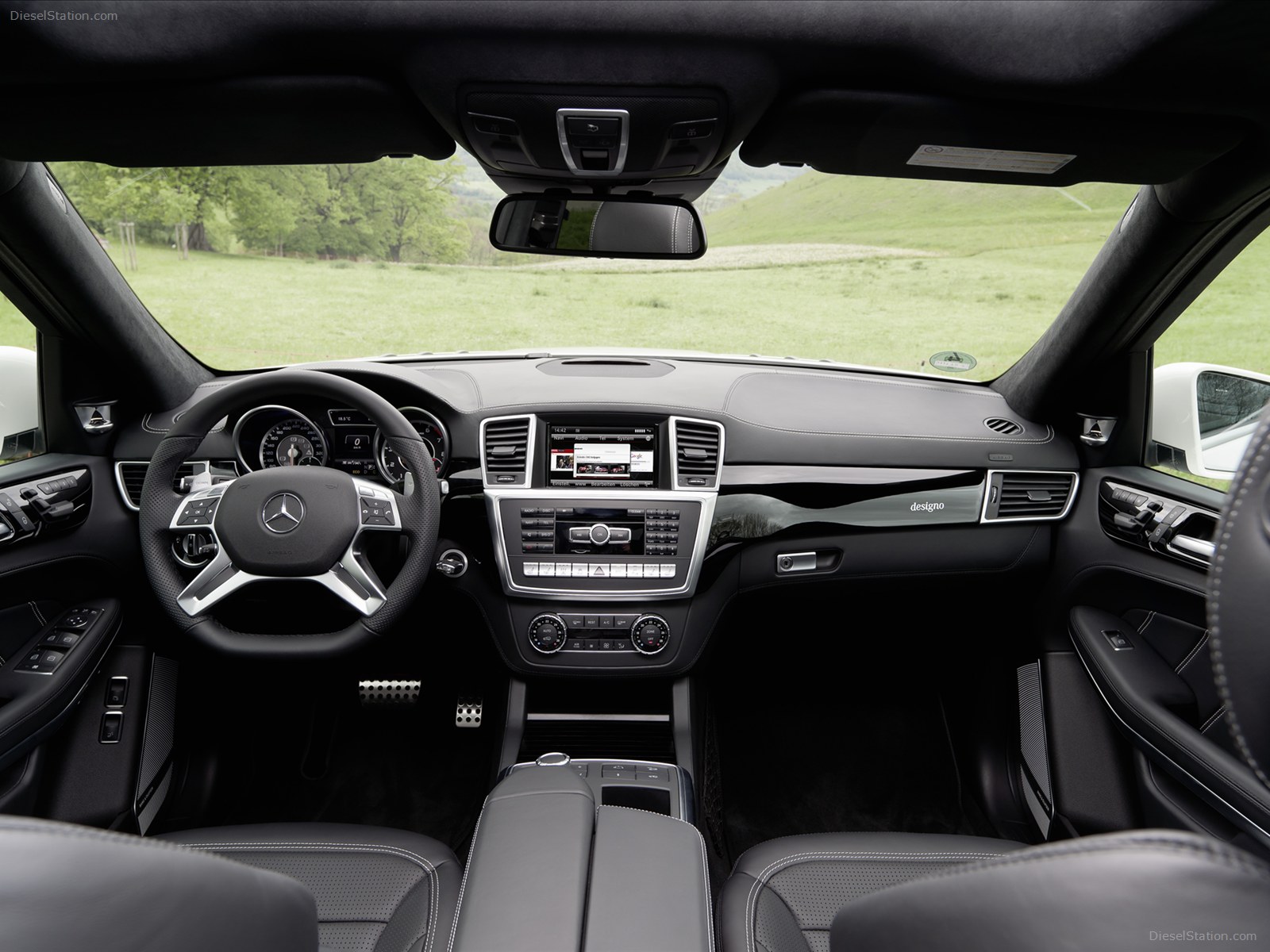 Mercedes Benz GL63 AMG 2013