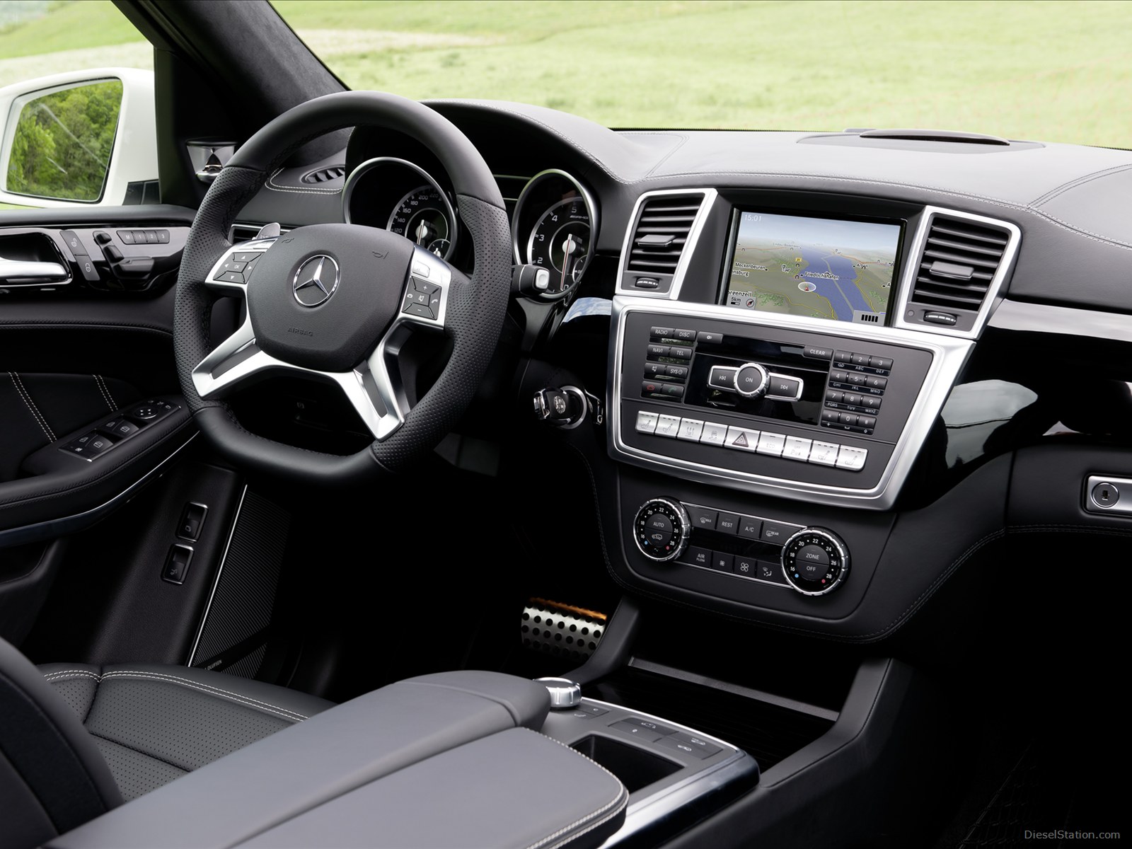 Mercedes Benz GL63 AMG 2013