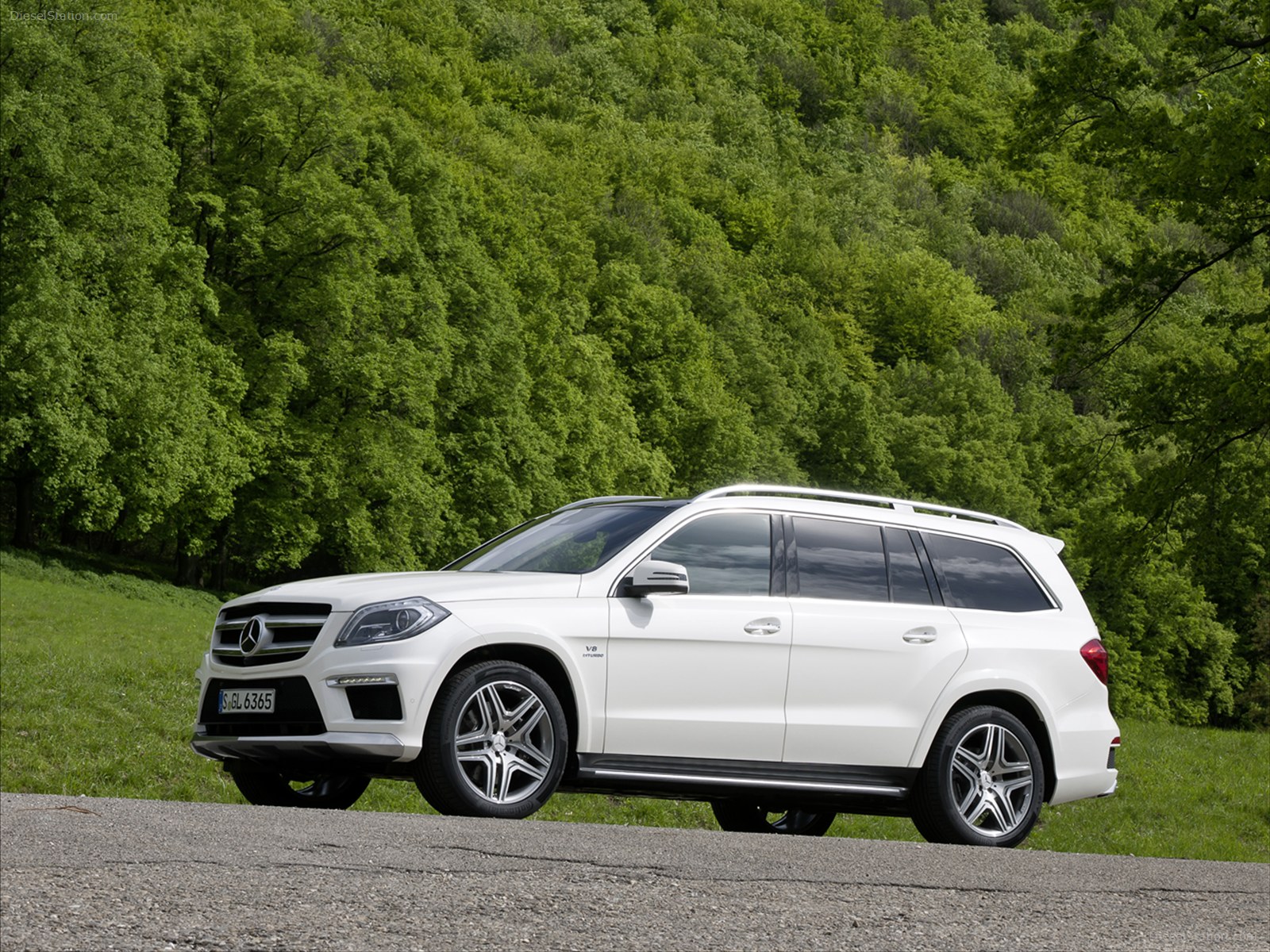Mercedes Benz GL63 AMG 2013