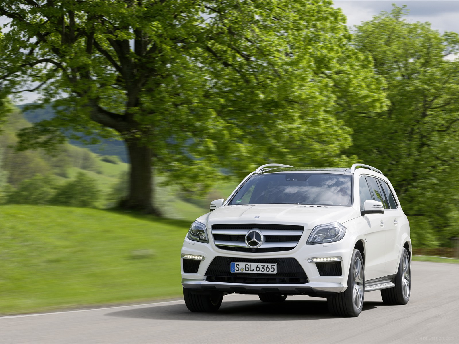 Mercedes Benz GL63 AMG 2013