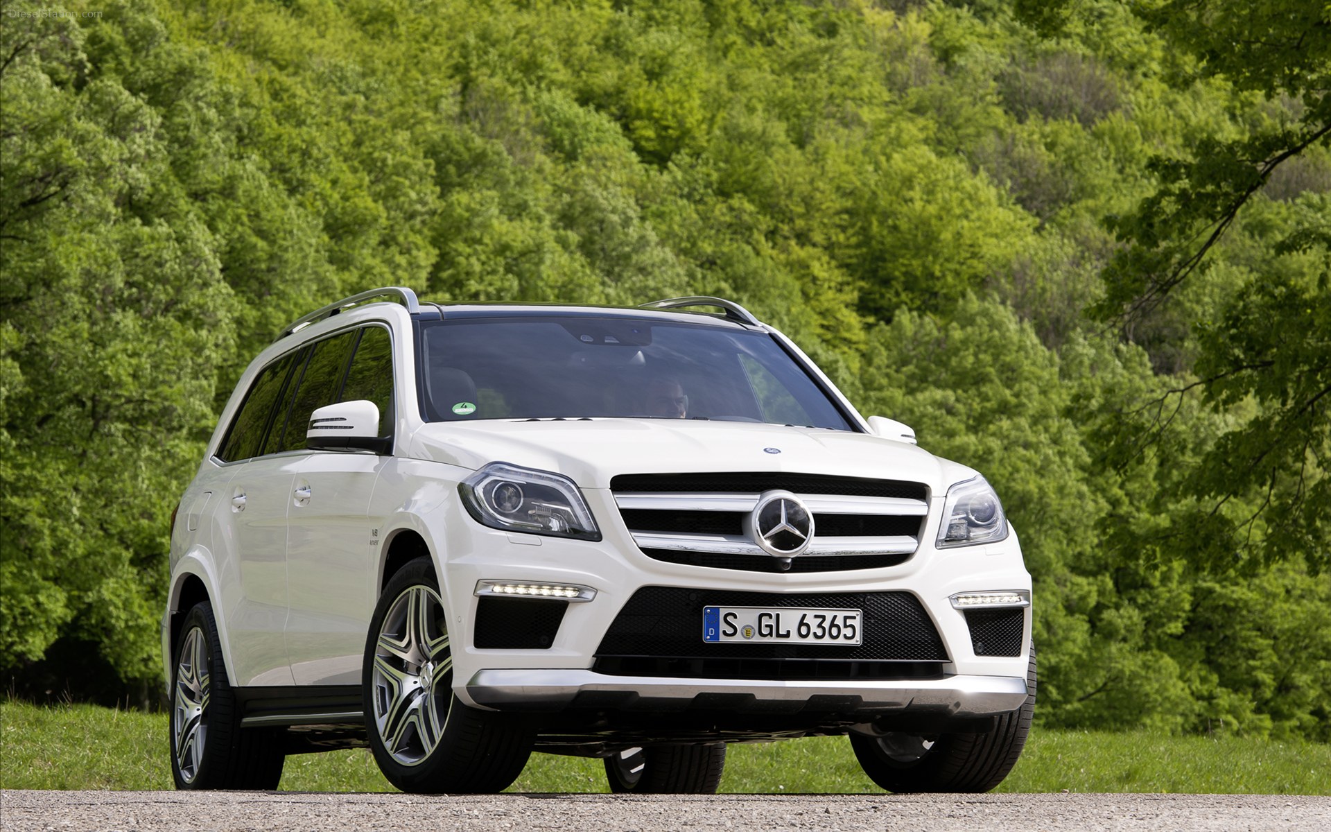 Mercedes Benz GL63 AMG 2013