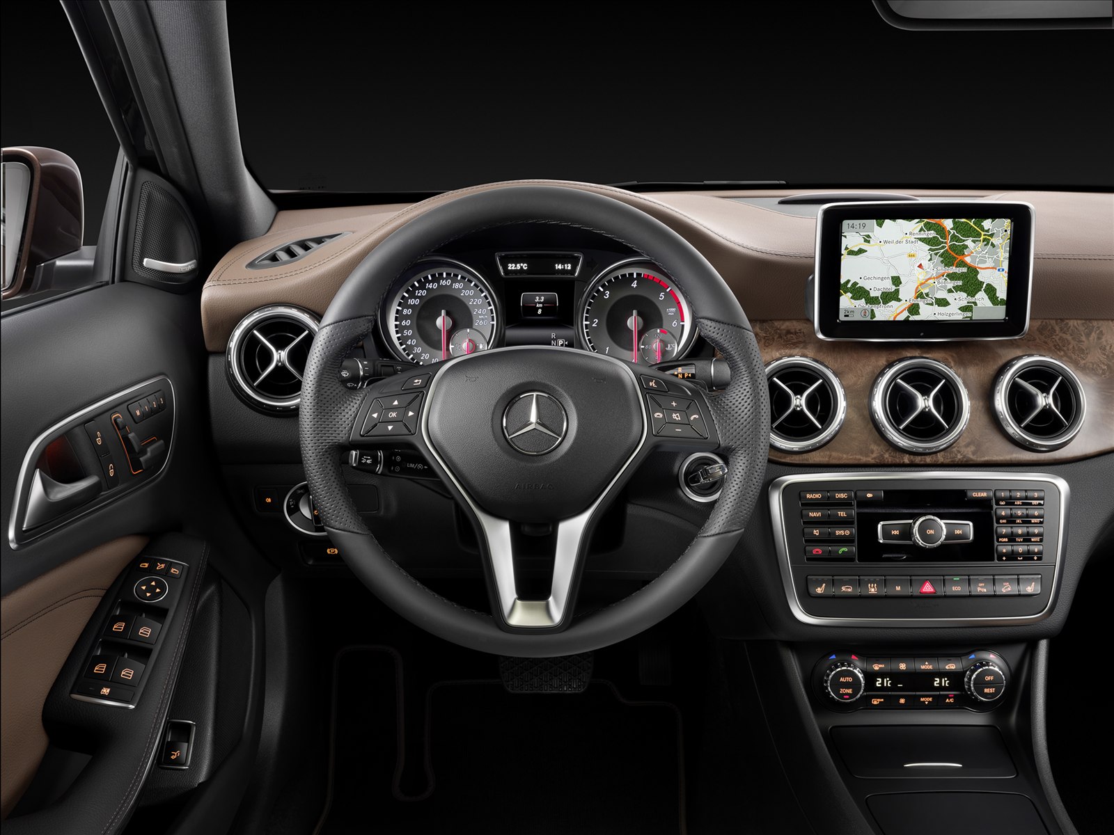 Mercedes-Benz GLA-Class 2015