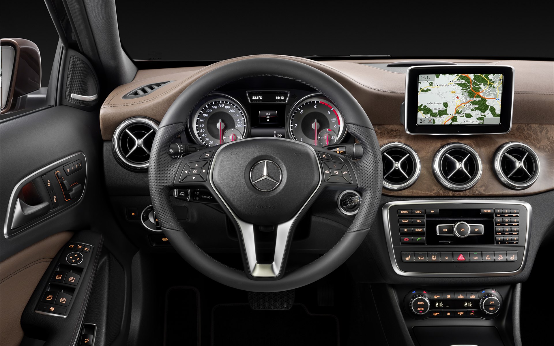 Mercedes-Benz GLA-Class 2015