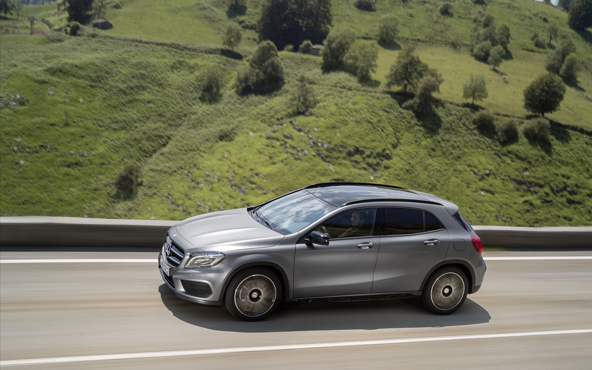 Mercedes-Benz GLA-Class 2015