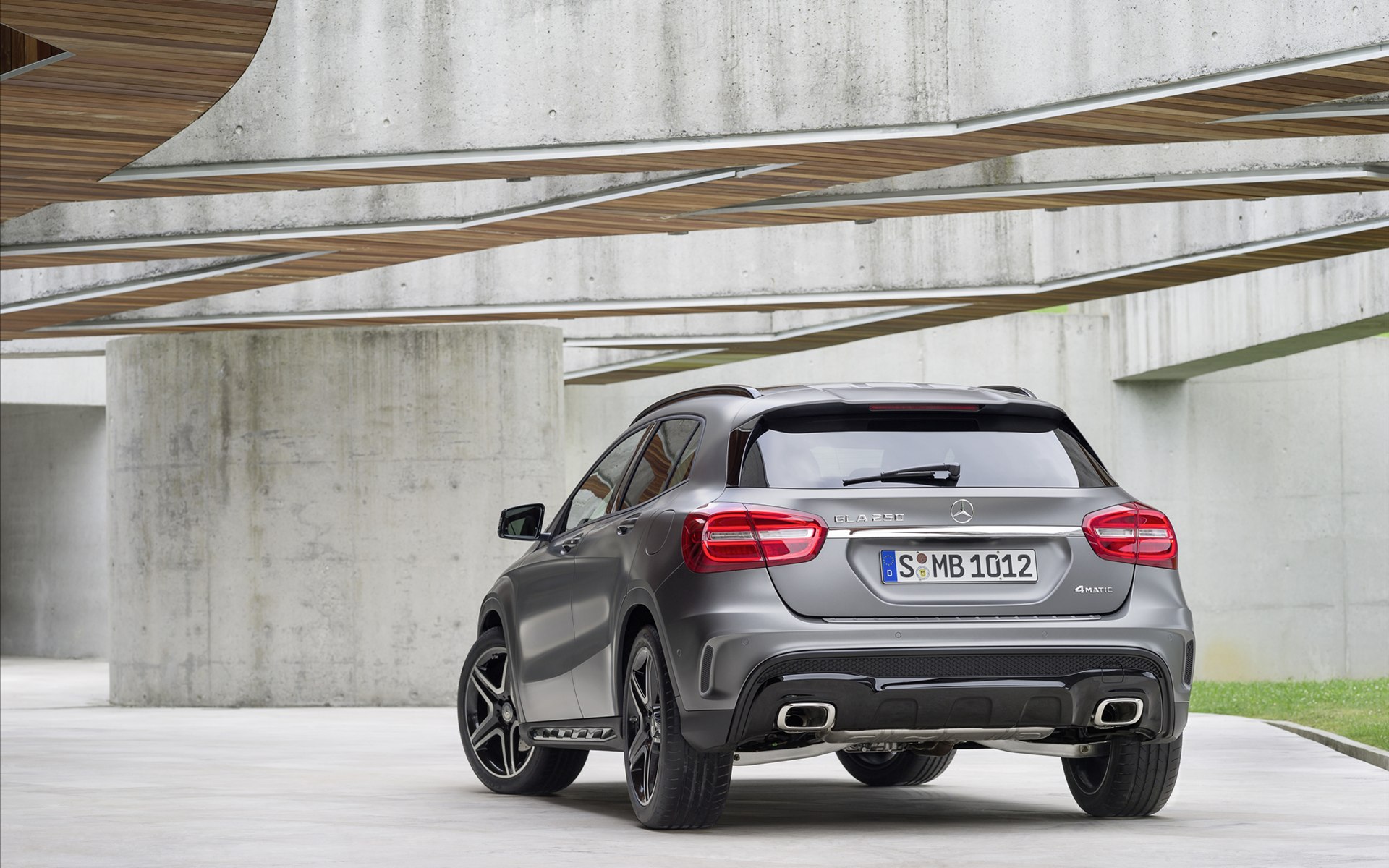 Mercedes-Benz GLA-Class 2015