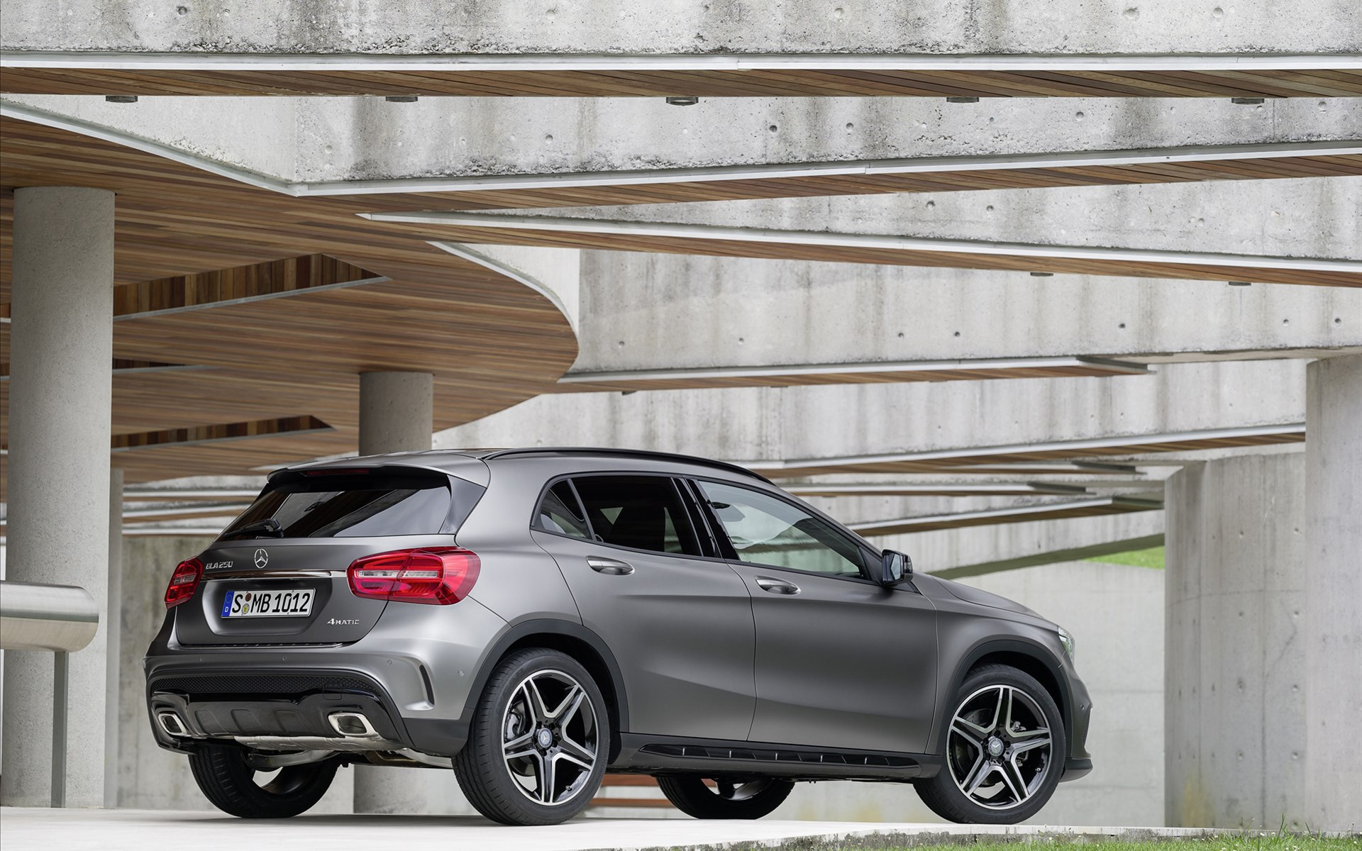 Mercedes-Benz GLA-Class 2015