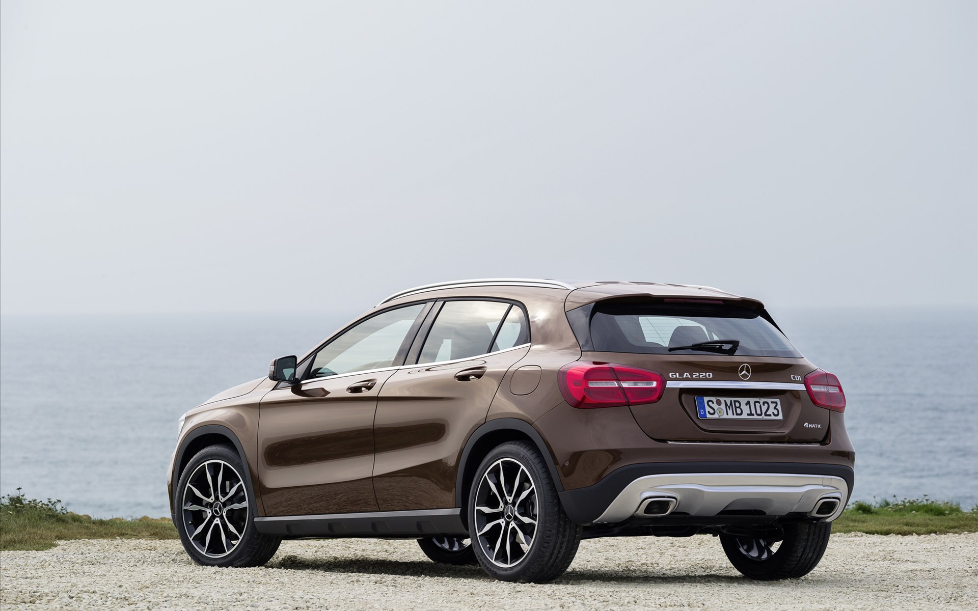 Mercedes-Benz GLA-Class 2015