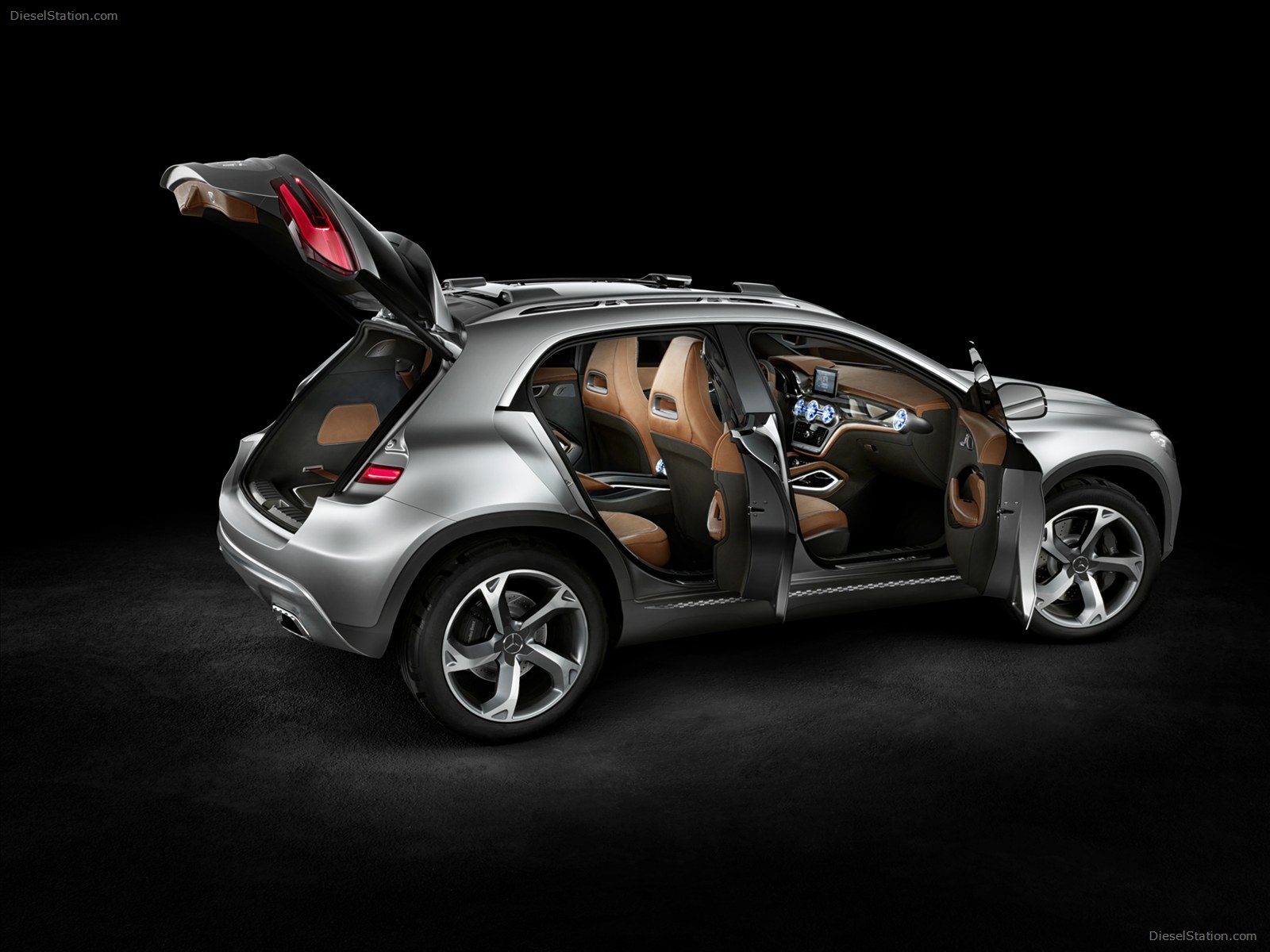 Mercedes-Benz GLA Concept 2013