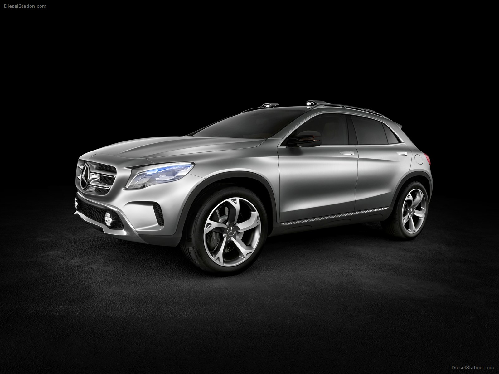 Mercedes-Benz GLA Concept 2013