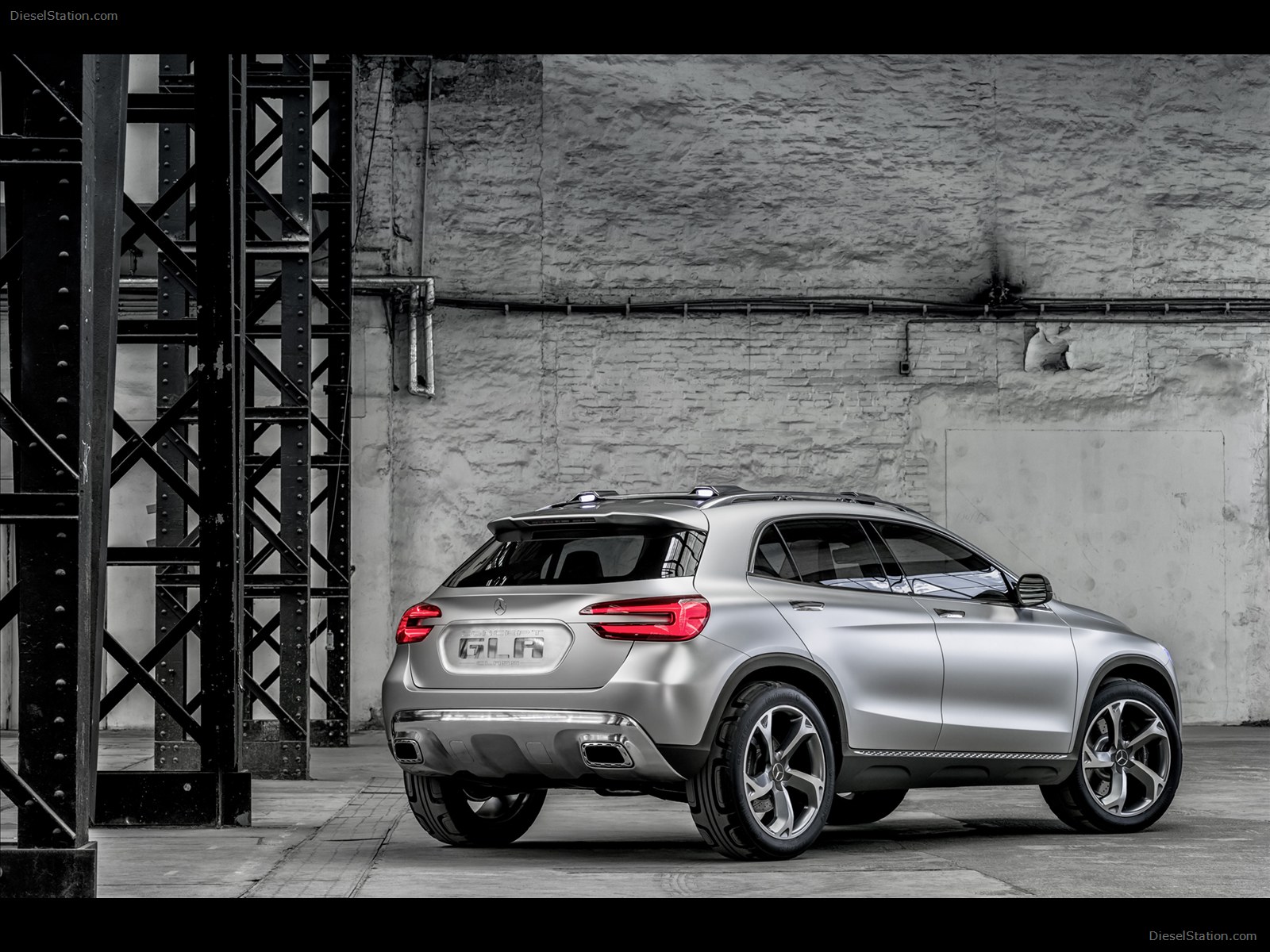 Mercedes-Benz GLA Concept 2013