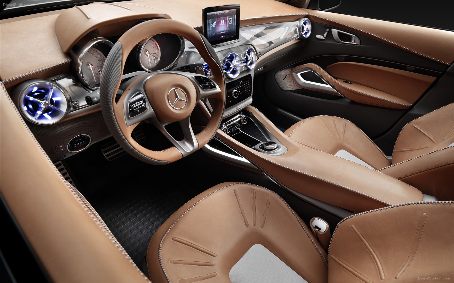 Mercedes-Benz GLA Concept 2013