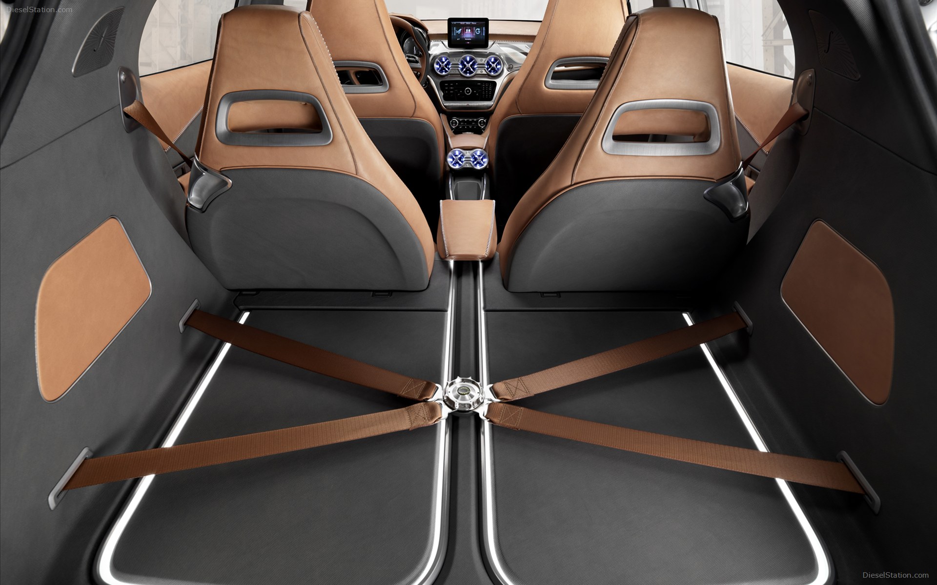 Mercedes-Benz GLA Concept 2013