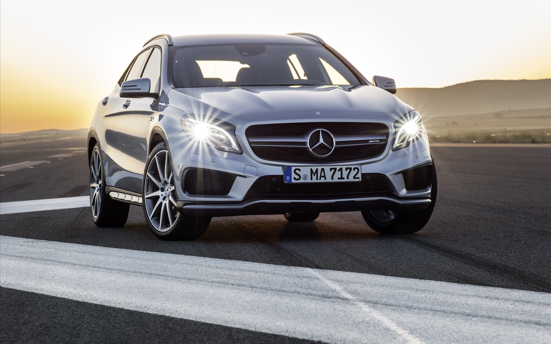Mercedes-Benz GLA 45 AMG 2014