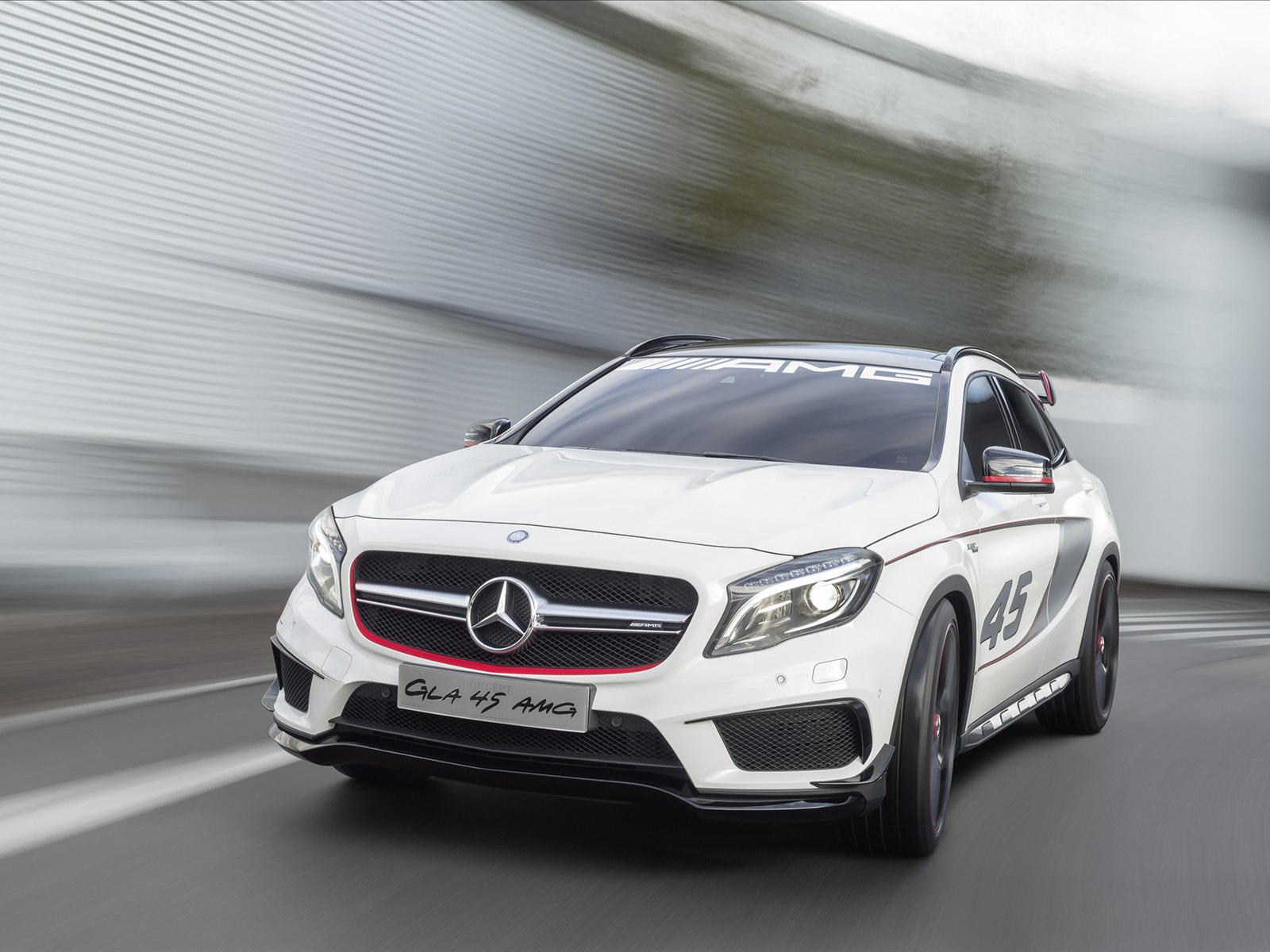 Mercedes-Benz GLA45 AMG Concept 2013