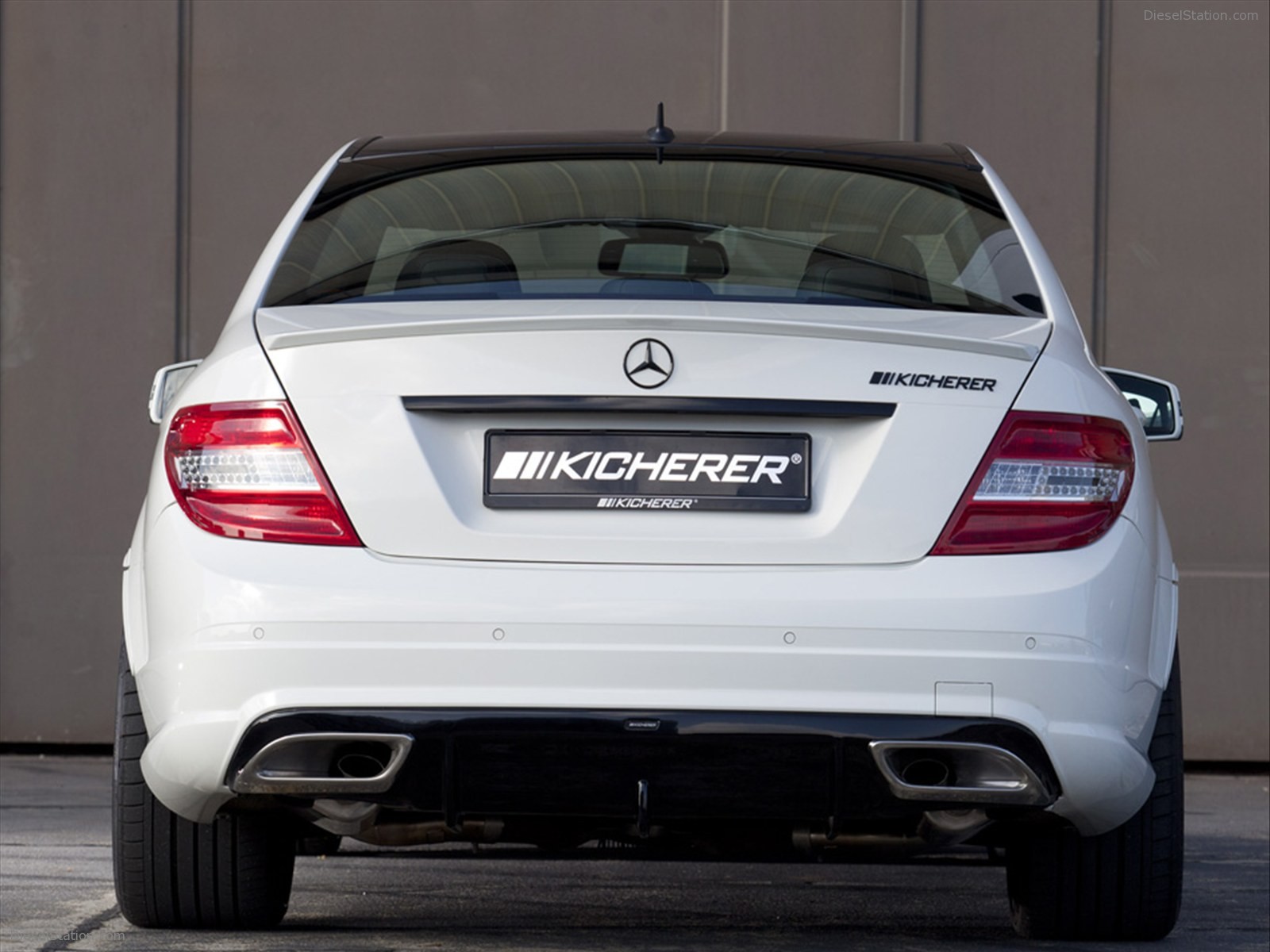 Kicherer Mercedes-Benz C63 White Edition 2011 Kicherer Mercedes-Benz C63 White Edition 2011