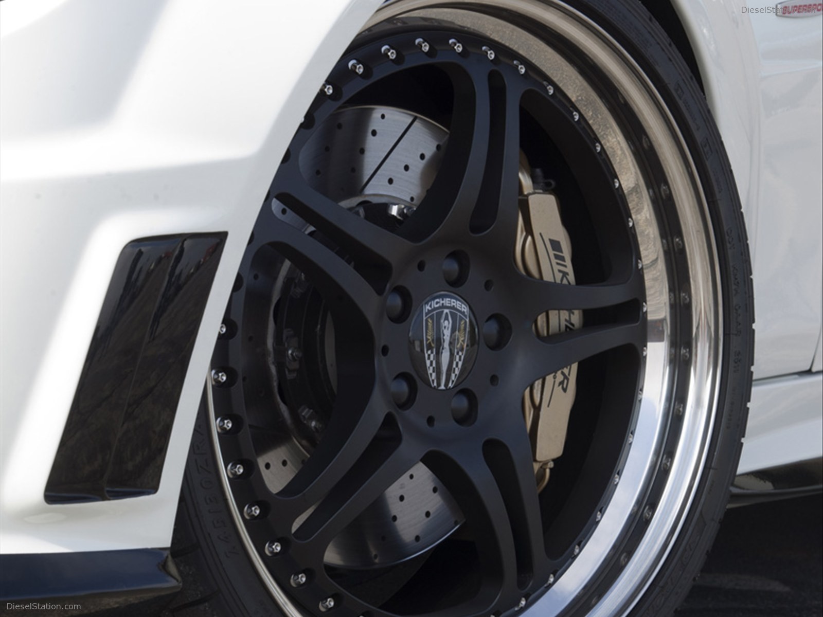 Kicherer Mercedes-Benz C63 White Edition 2011 Kicherer Mercedes-Benz C63 White Edition 2011