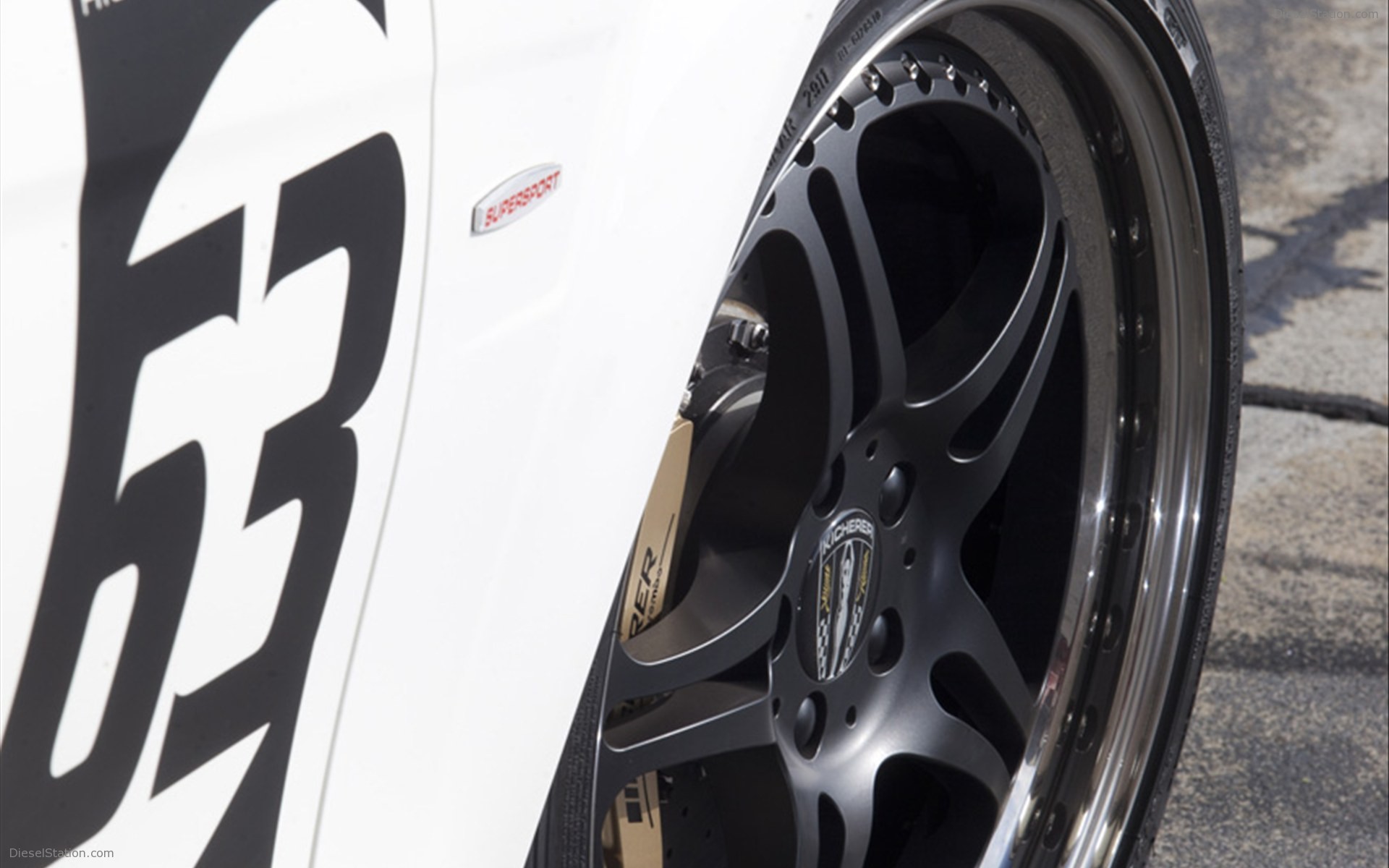 Kicherer Mercedes-Benz C63 White Edition 2011 Kicherer Mercedes-Benz C63 White Edition 2011