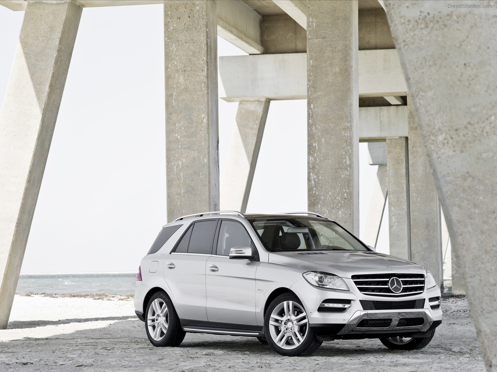 Mercedes-Benz M-Class 2012