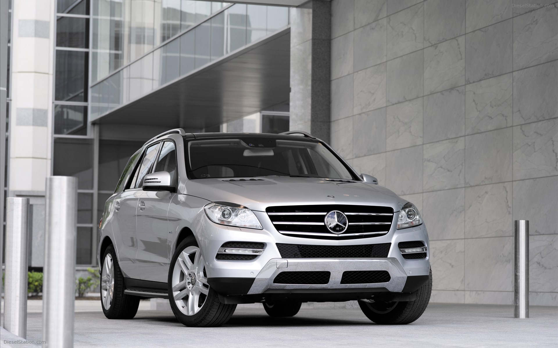 Mercedes-Benz M-Class 2012