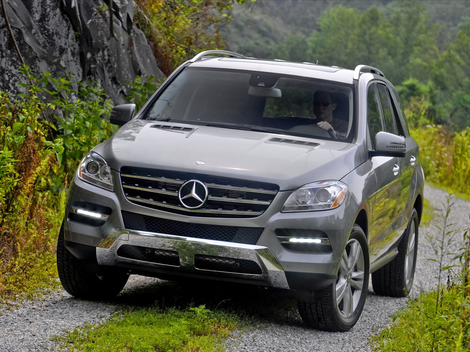 Mercedes Benz ML350 4MATIC 2012