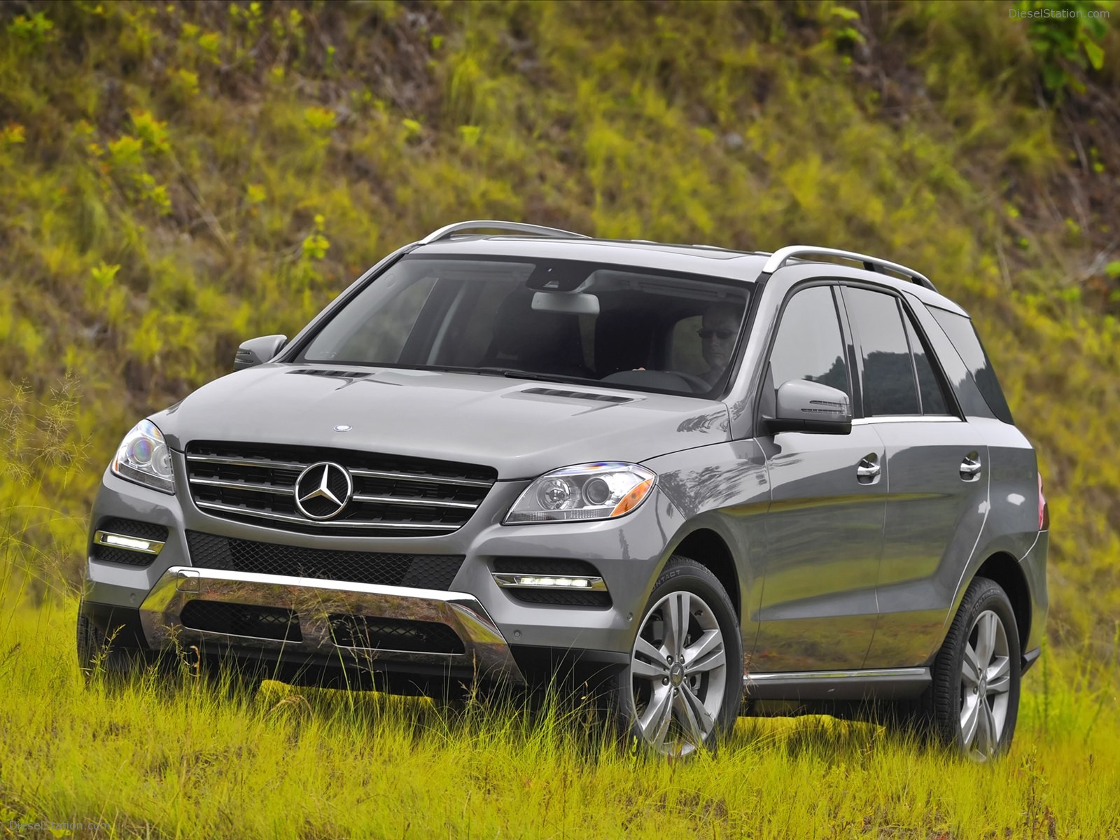 Mercedes Benz ML350 4MATIC 2012
