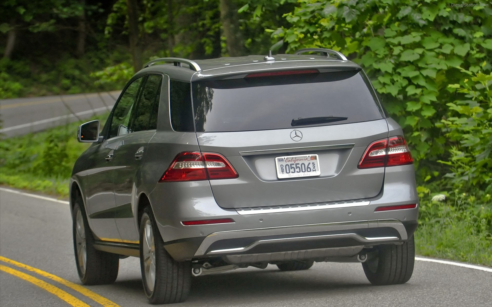 Mercedes Benz ML350 4MATIC 2012